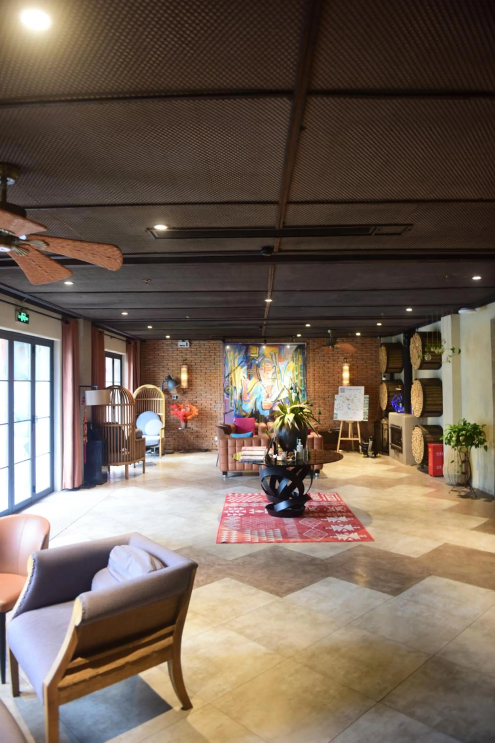 Communal lounge/ TV room in Moganshan Arcadia Resorts