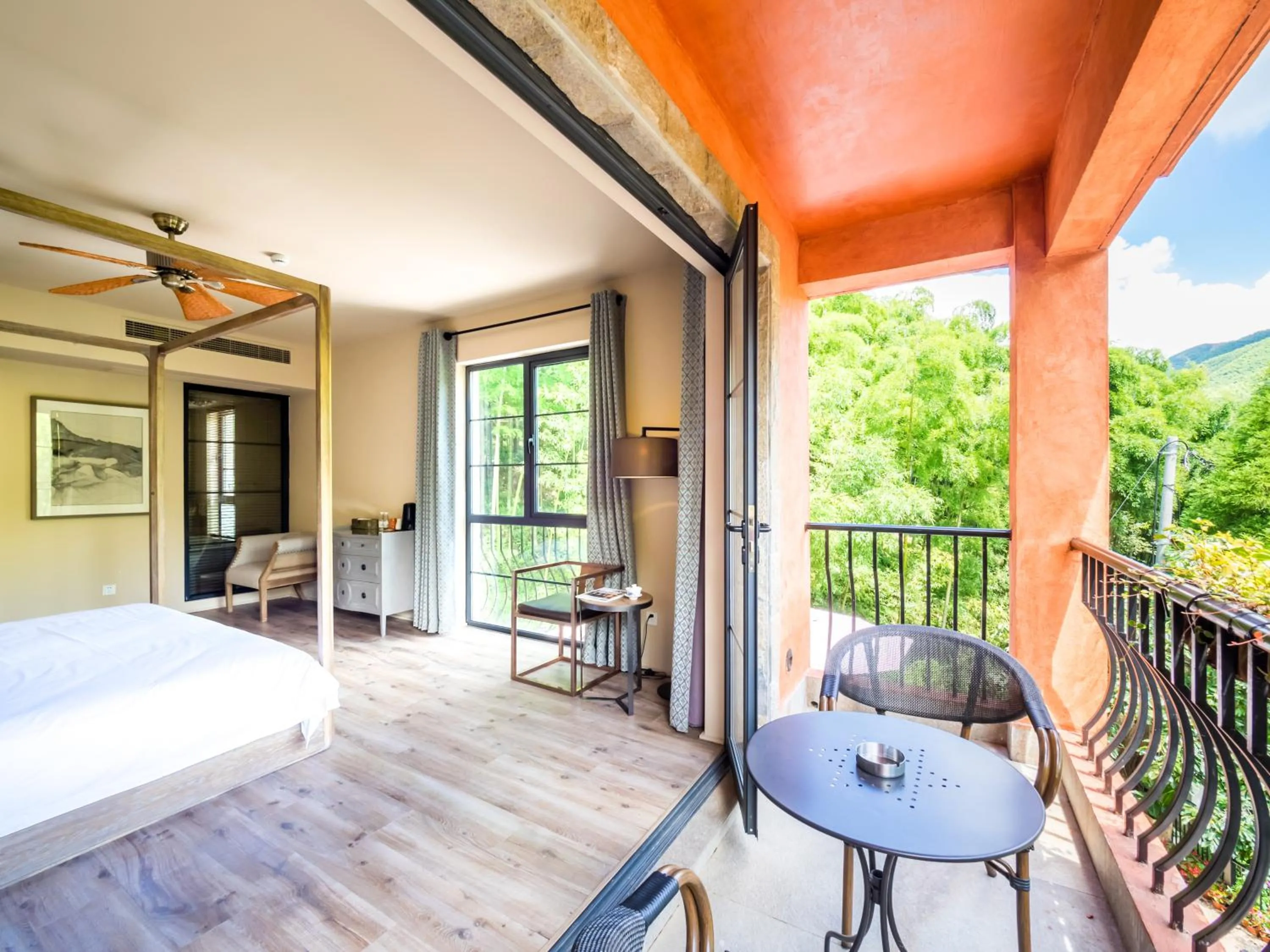 Balcony/Terrace in Moganshan Arcadia Resorts