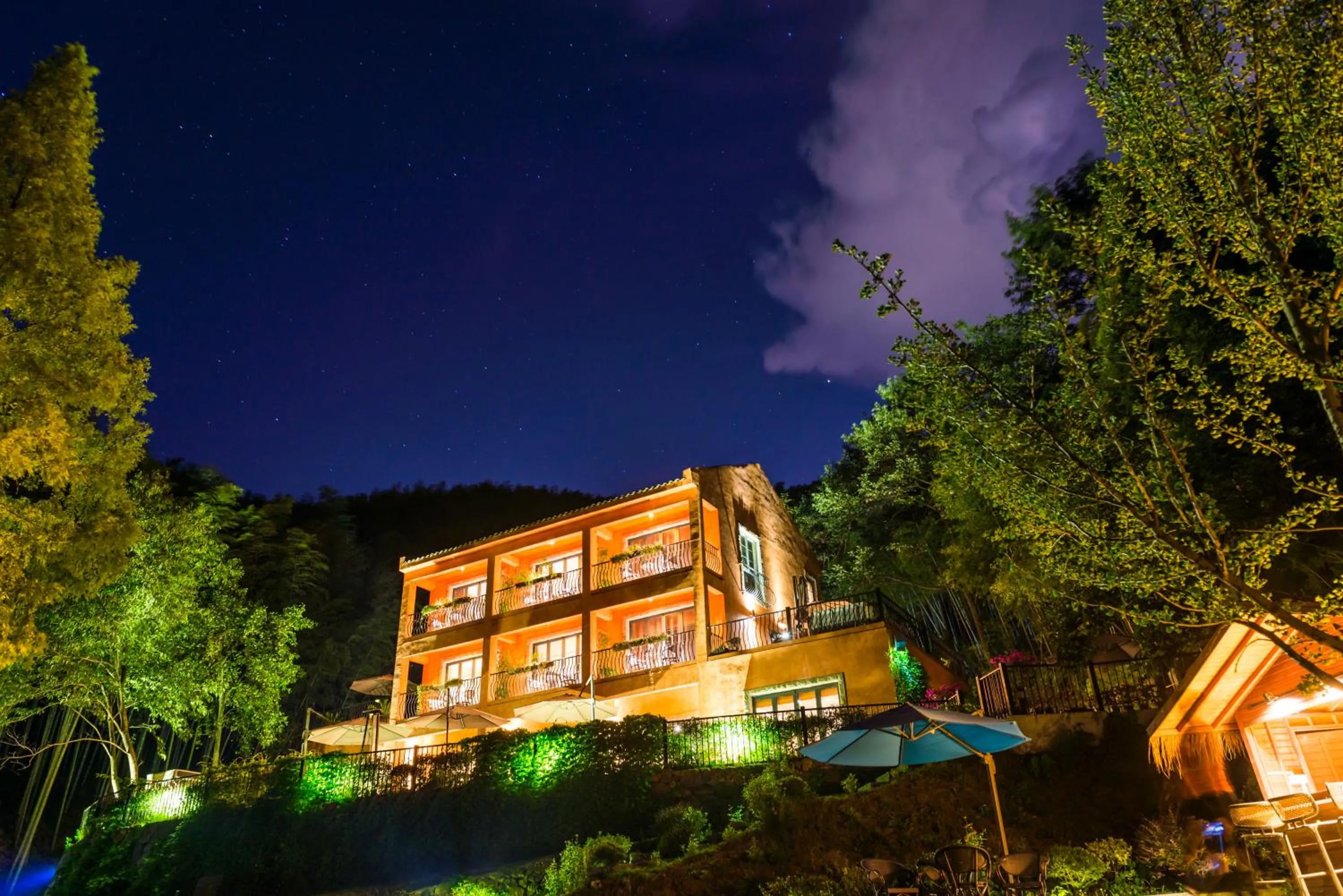 Property building in Moganshan Arcadia Resorts