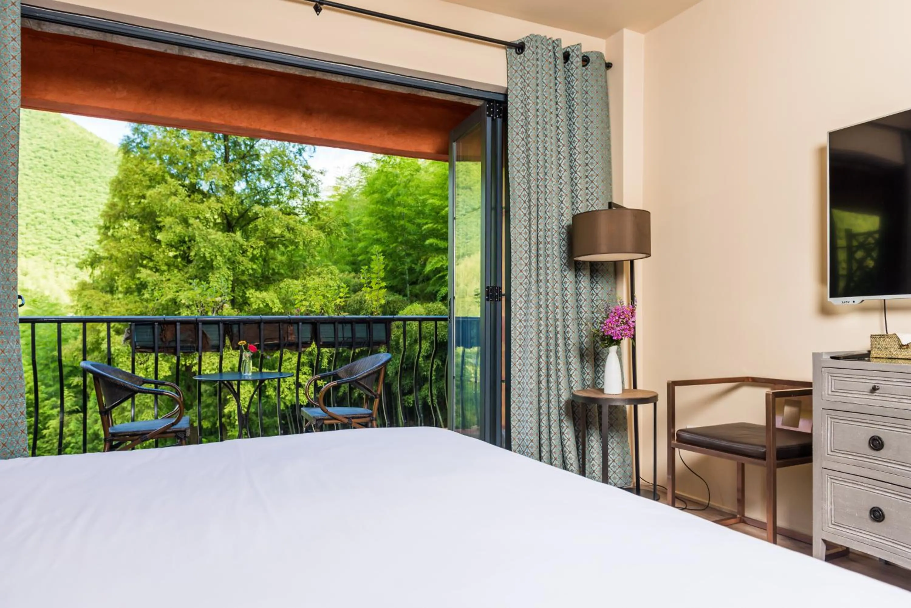 View (from property/room), Bed in Moganshan Arcadia Resorts