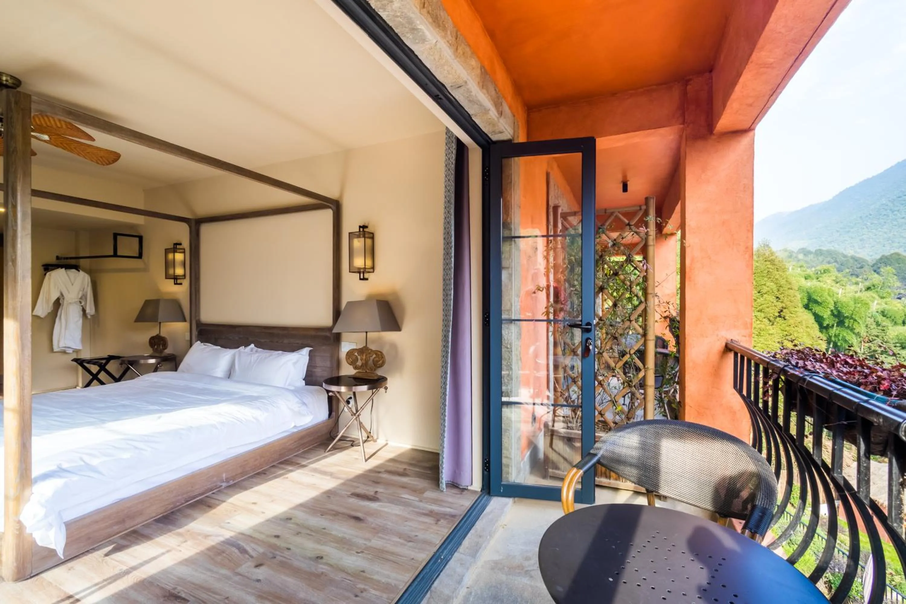 Bed in Moganshan Arcadia Resorts
