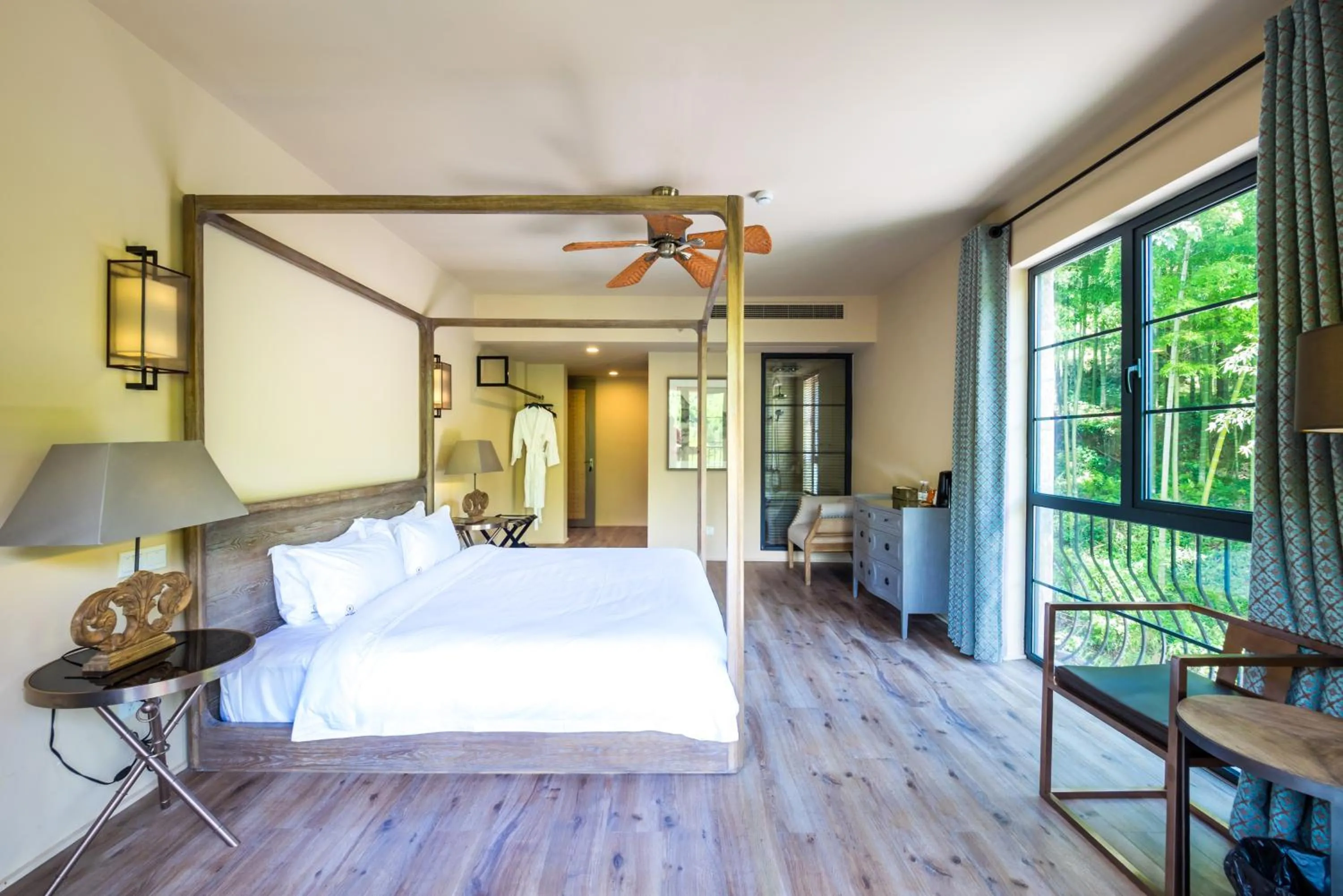 Bed in Moganshan Arcadia Resorts