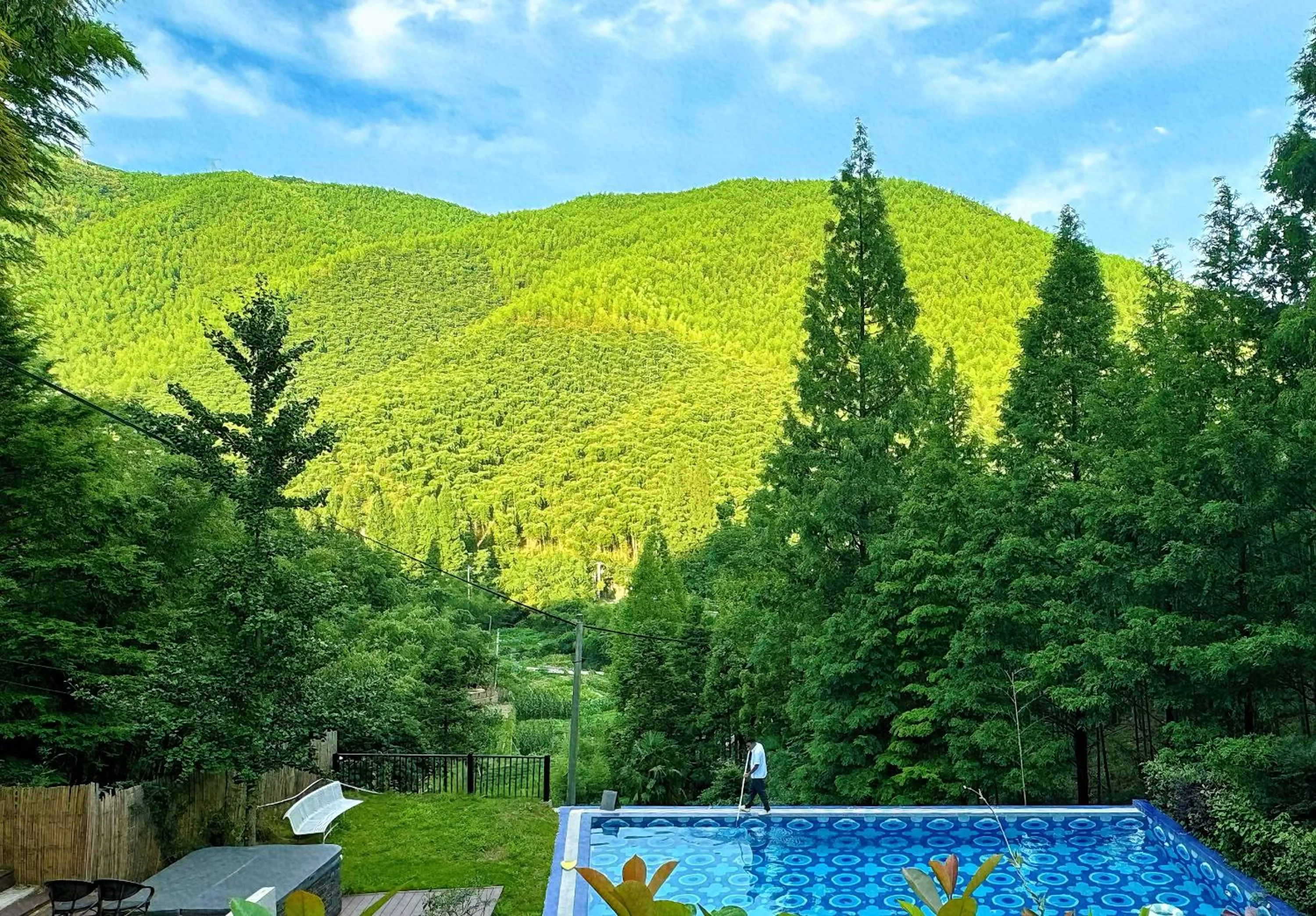 Swimming pool in Moganshan Arcadia Resorts