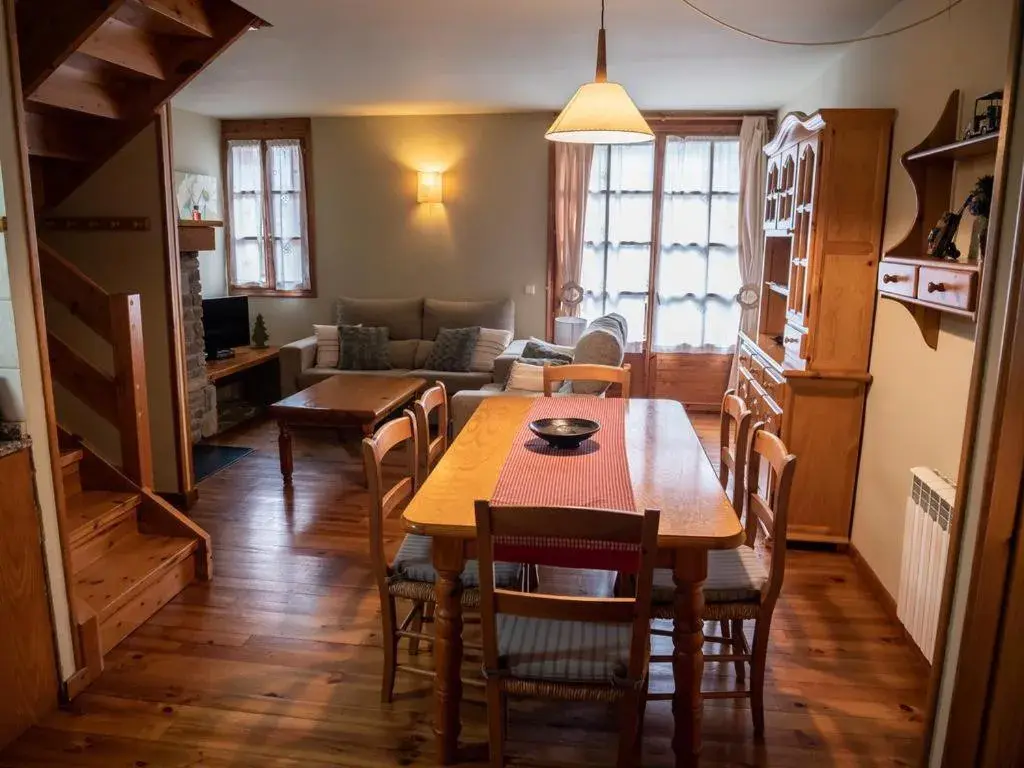 Three-Bedroom Apartment in Peira Blanca Hotel Gastronómico Three-Bedroom Apartment in Peira Blanca Hotel Gastronómico