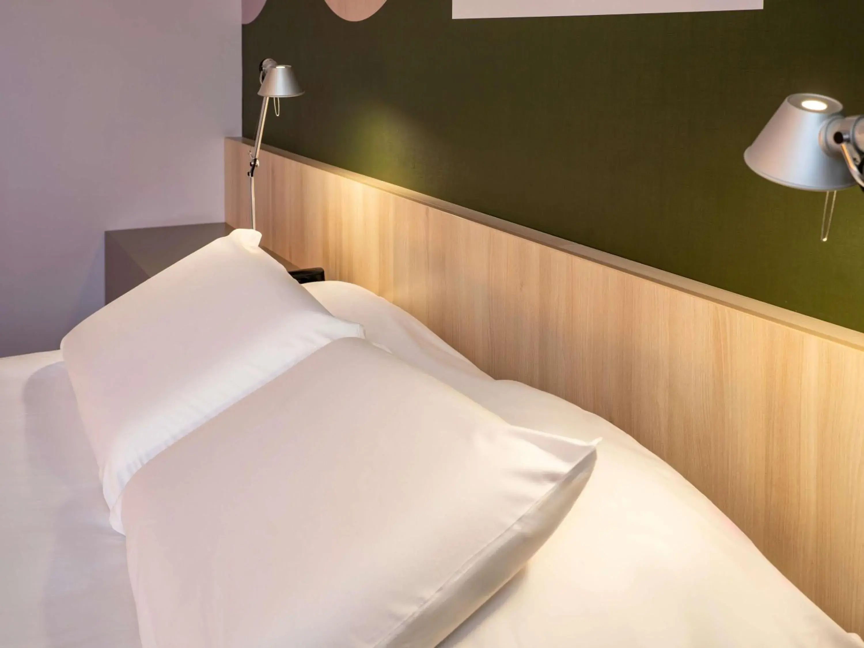 Superior Double Room with Terrace in ibis Styles Guéret Superior Double Room with Terrace in ibis Styles Guéret