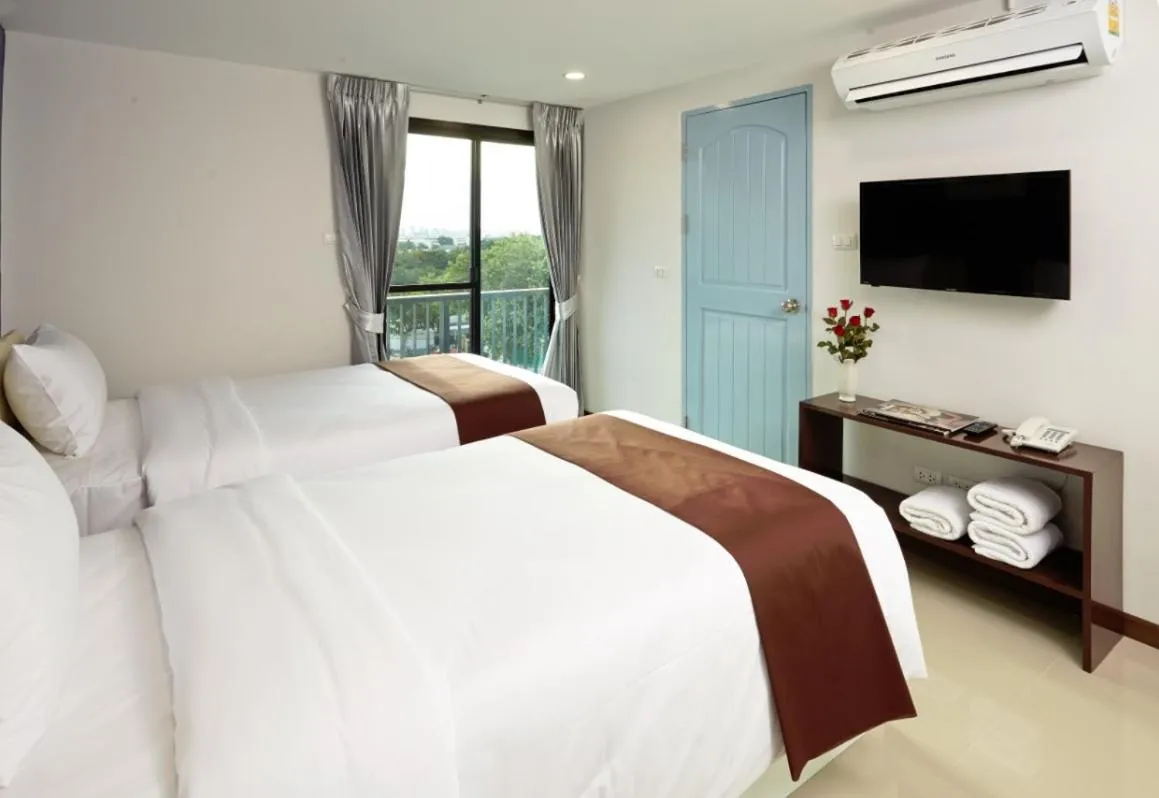 Photo of the whole room, Bed in Casa Residence Hotel