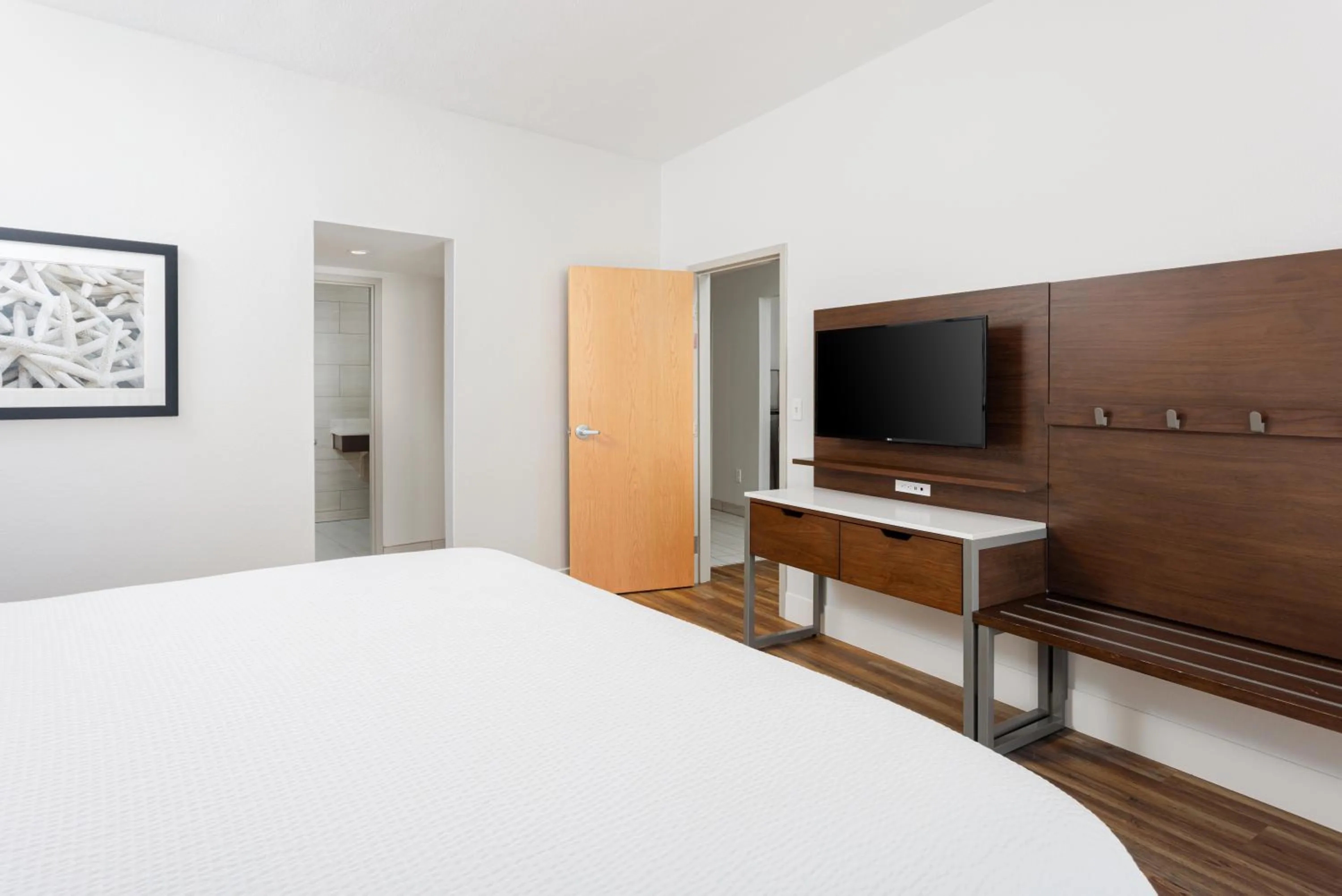 Bed in Holiday Inn Express Pensacola Beach by IHG