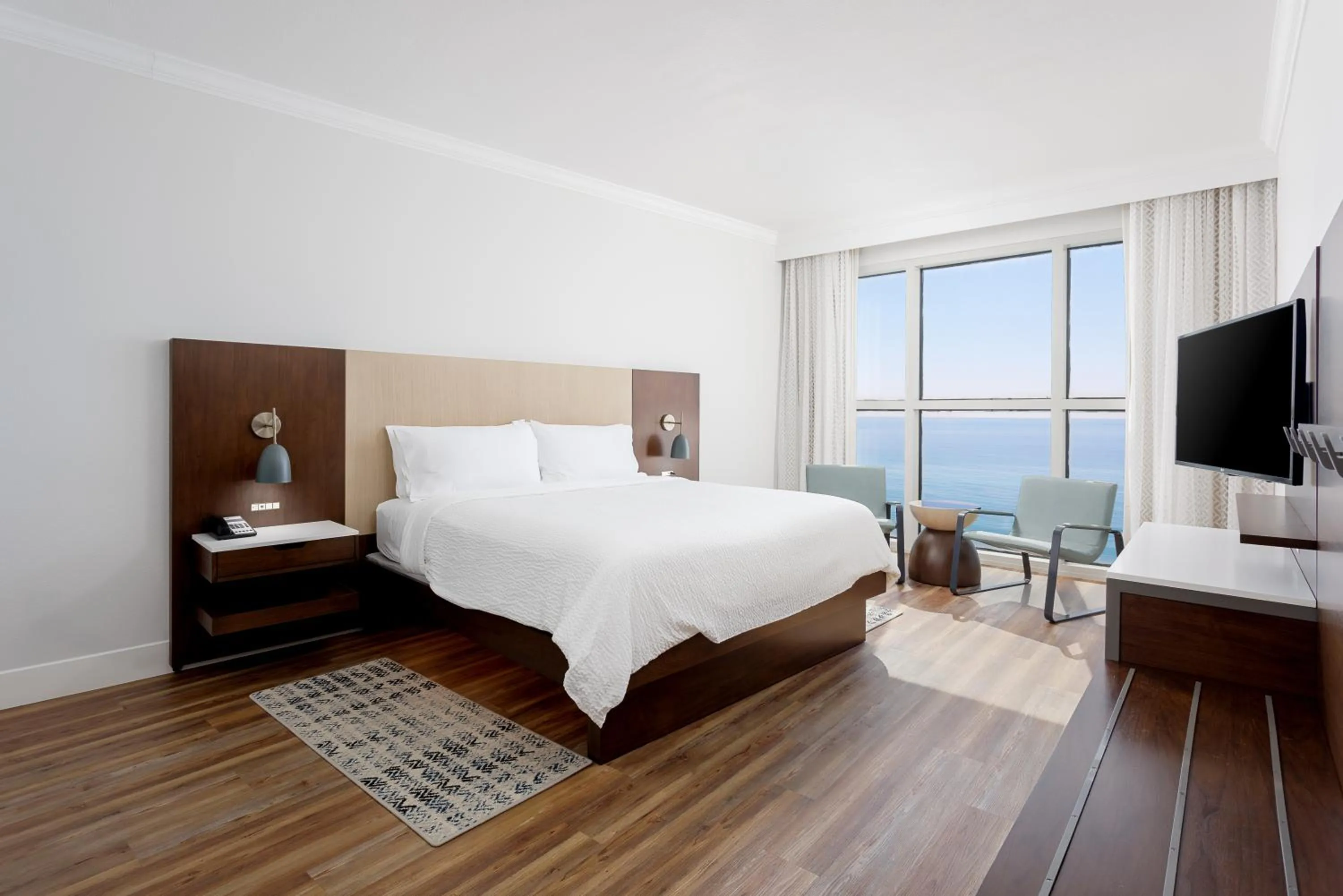 Bedroom, Bed in Holiday Inn Express Pensacola Beach by IHG