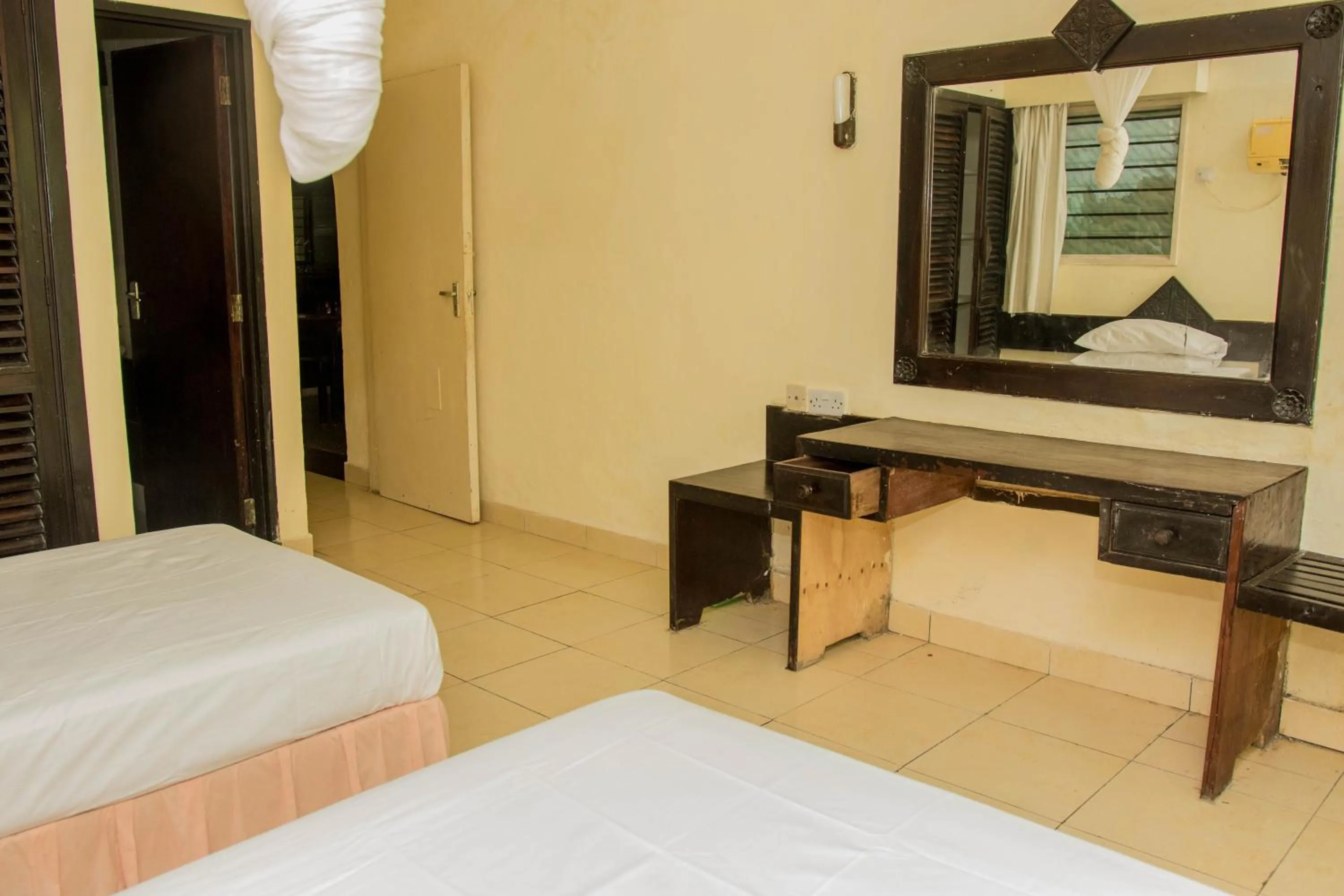 View (from property/room), Bed in Indiana Beach Apartments