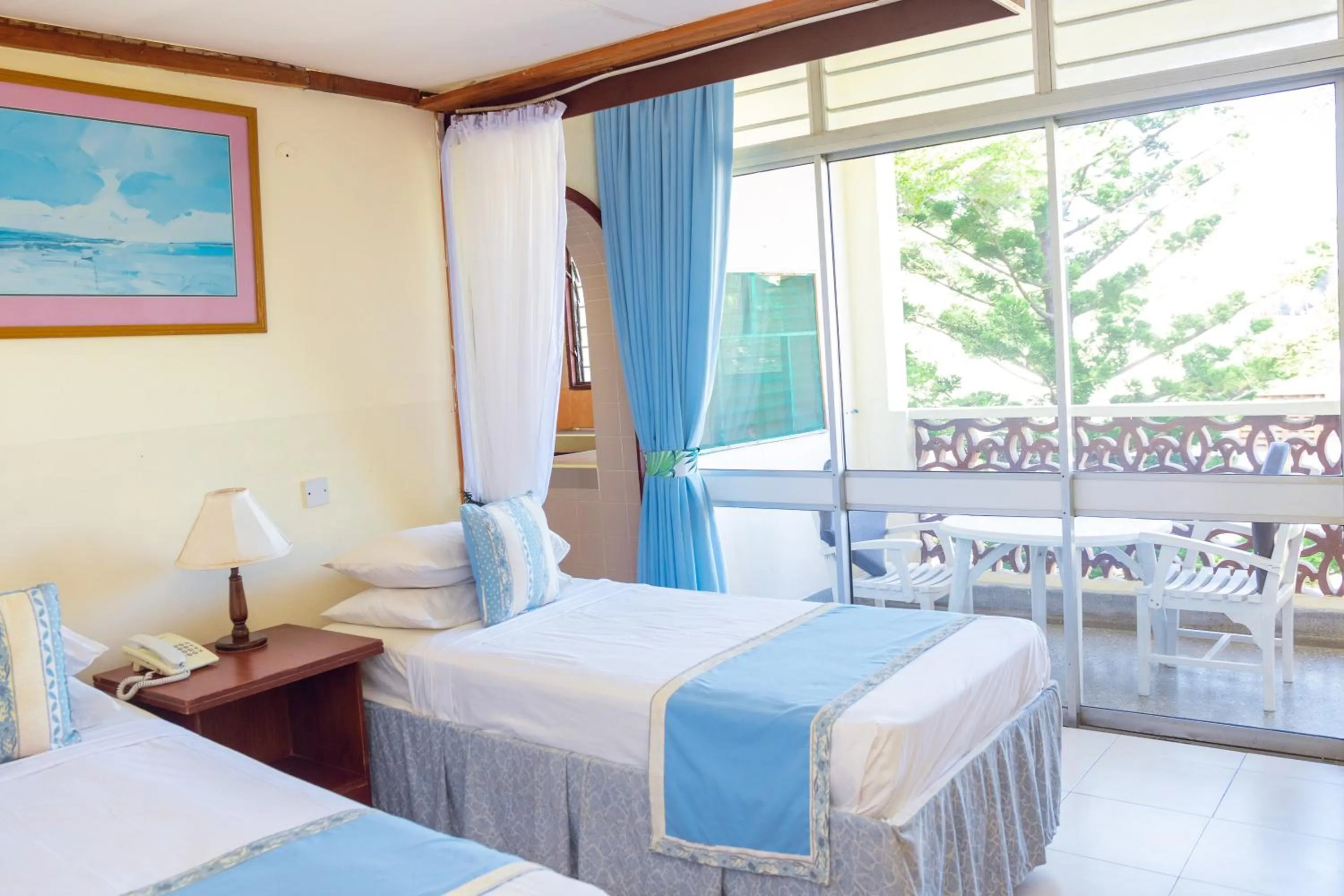 Bed in Indiana Beach Apartments