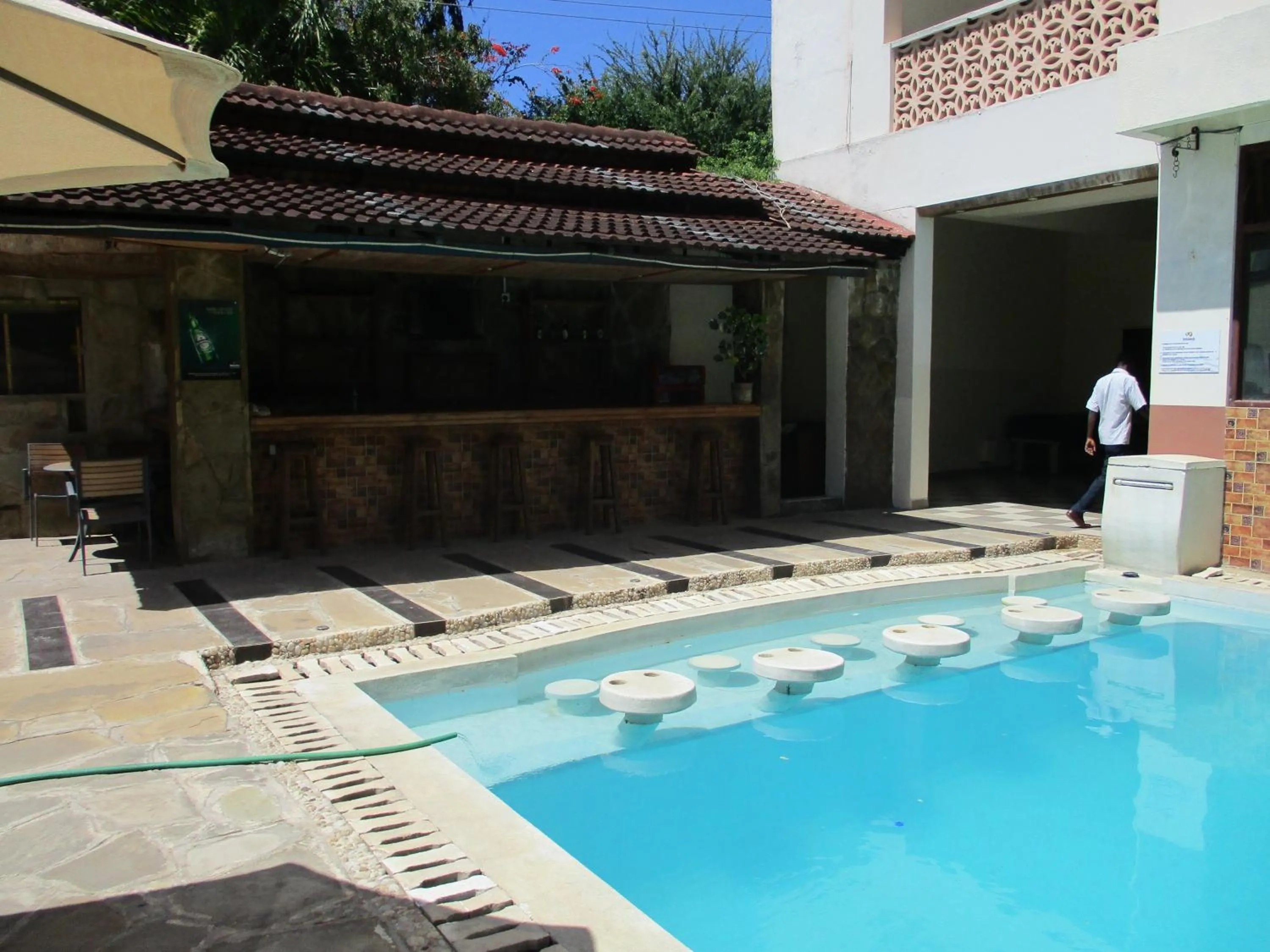 Property building in Indiana Beach Apartments