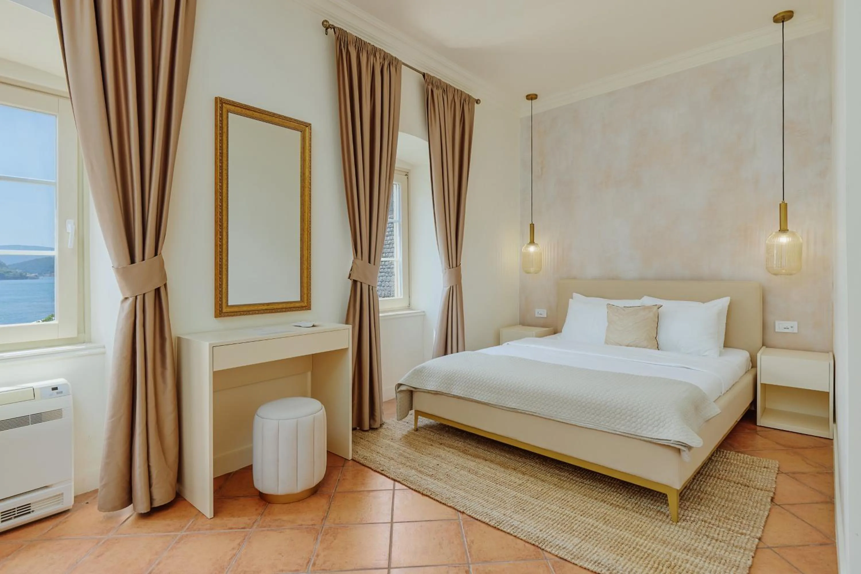 Bed in Vila Perast Boutique Hotel
