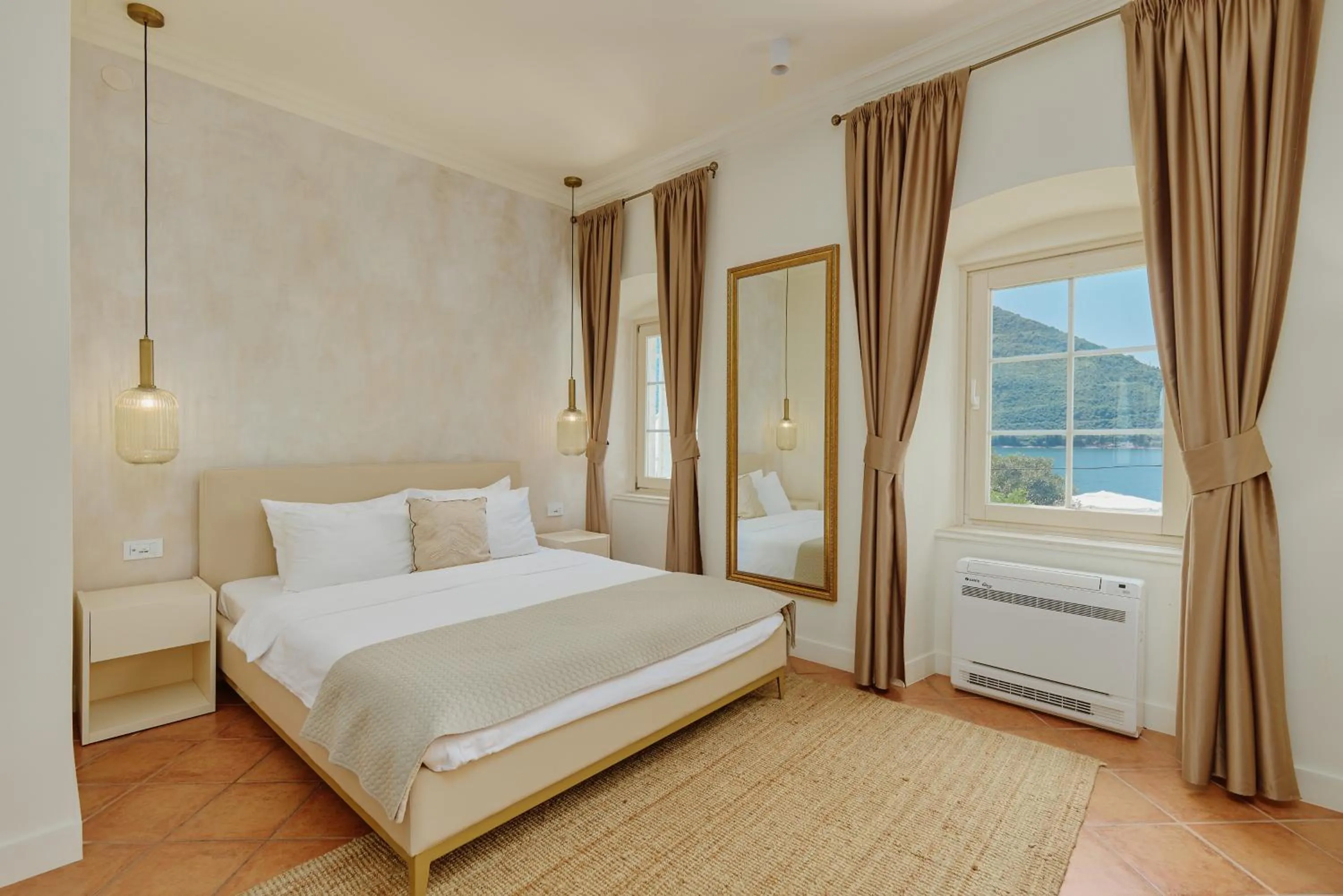 Bedroom, Bed in Vila Perast Boutique Hotel