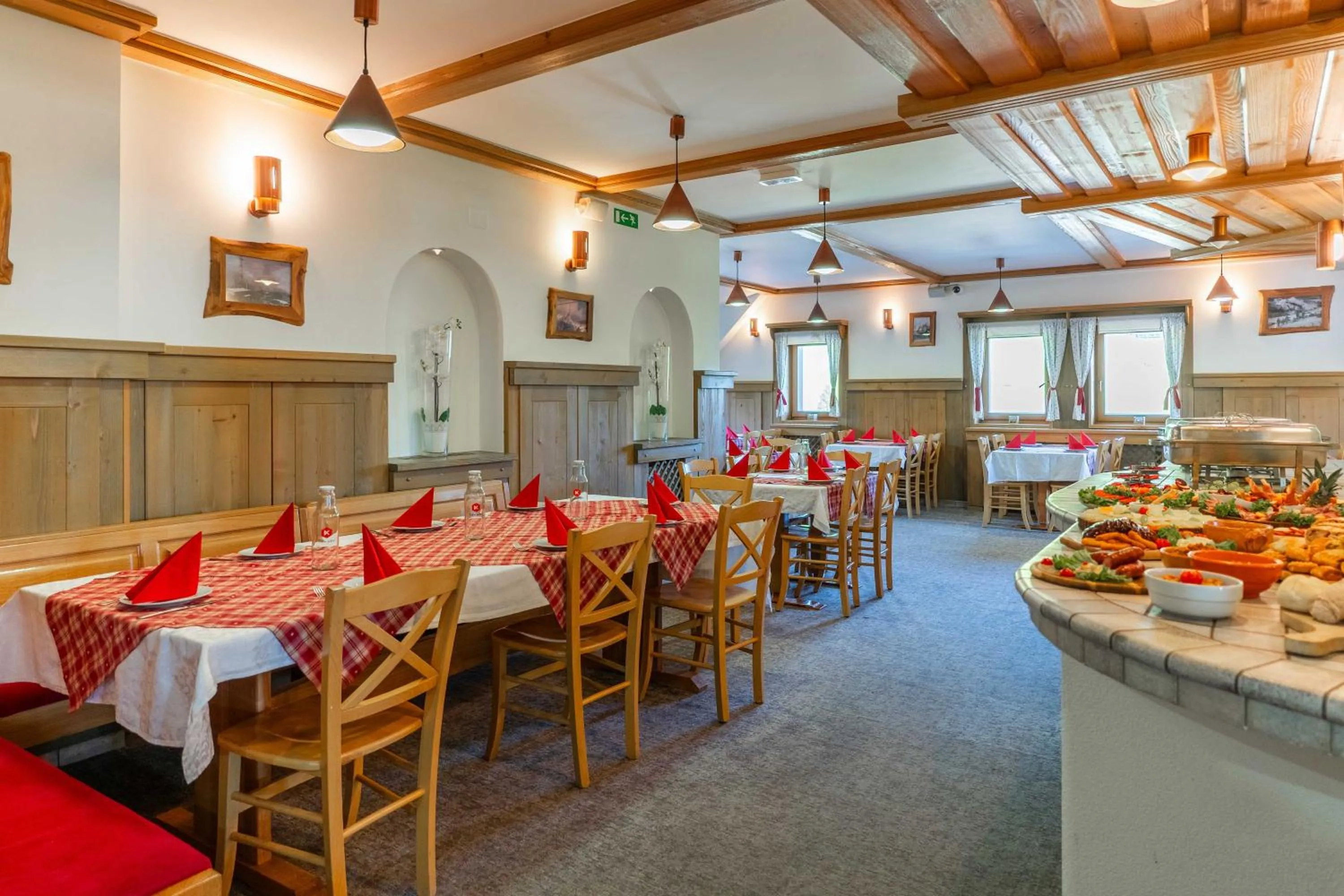 Restaurant/places to eat in Hotel Krvavec