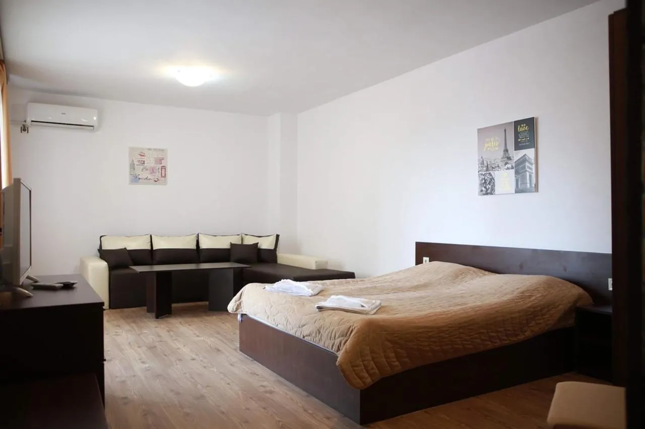 Bed in Hotel Slivnitsa