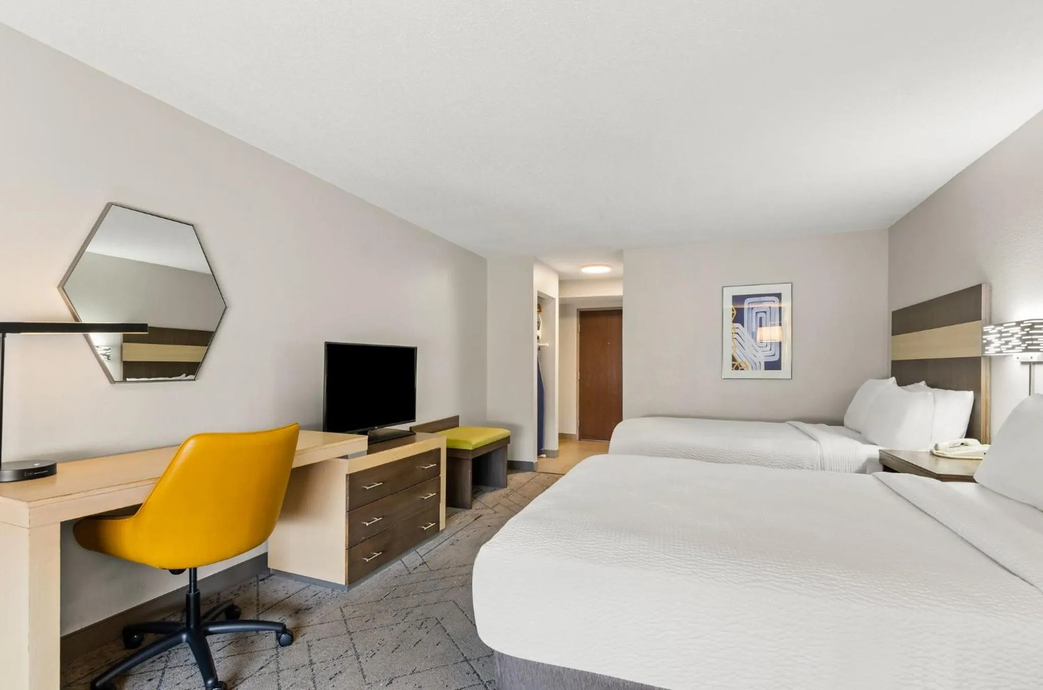 Photo of the whole room, Bed in Holiday Inn Express Princeton/I-77 by IHG