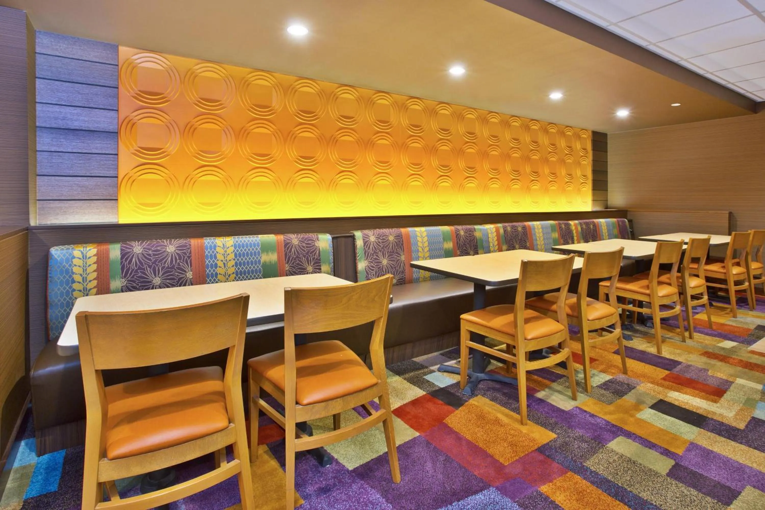 Breakfast in Fairfield Inn & Suites by Marriott Madison West/Middleton