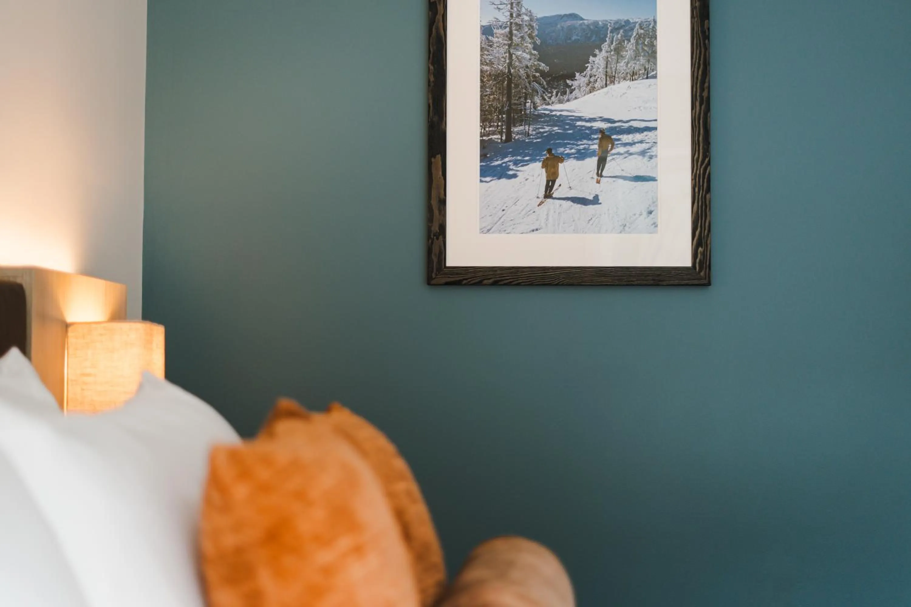 Decorative detail, Bed in Sun & Ski Inn and Suites