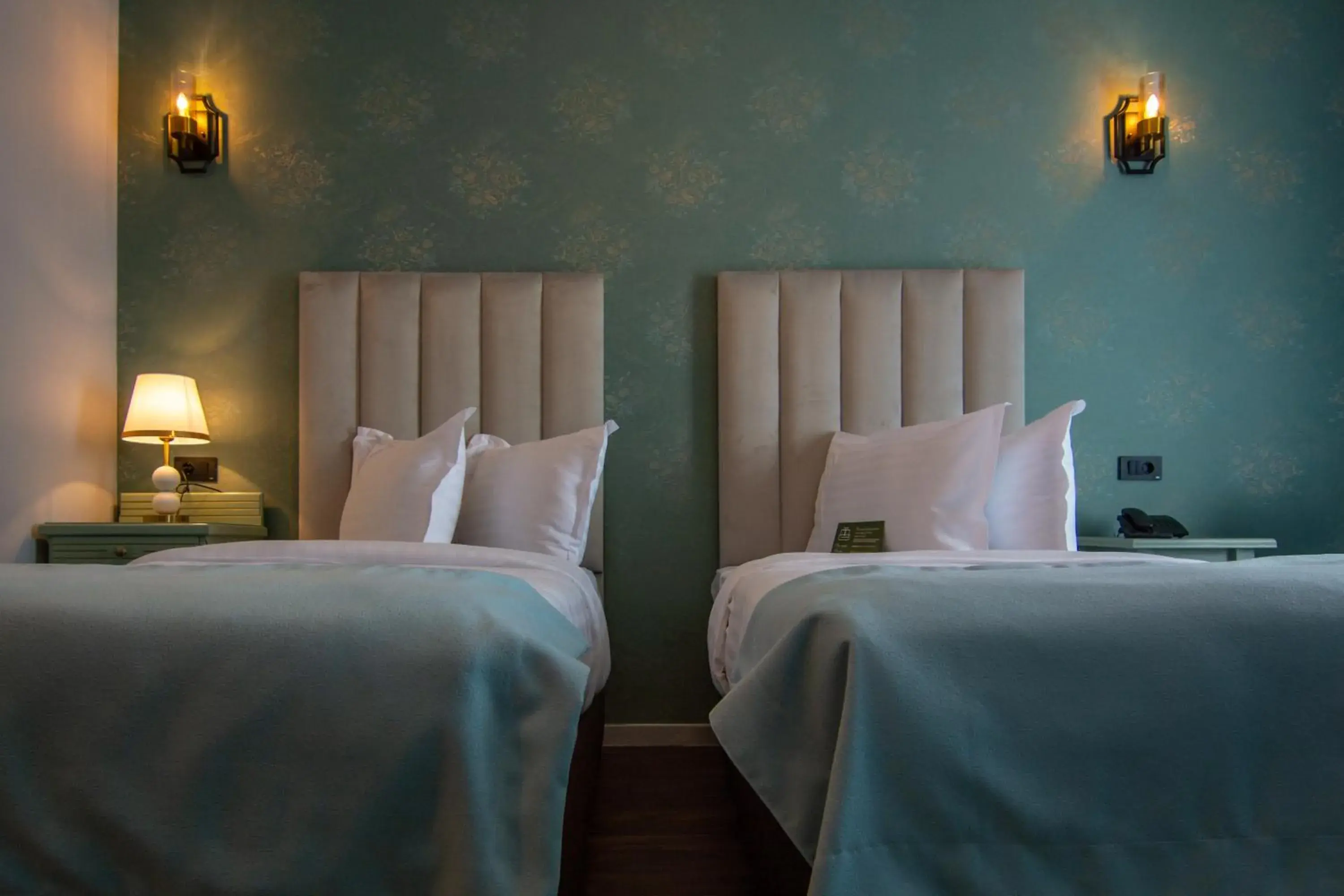 Bedroom, Bed in Phoenicia Express Hotel Bedroom, Bed in Phoenicia Express Hotel