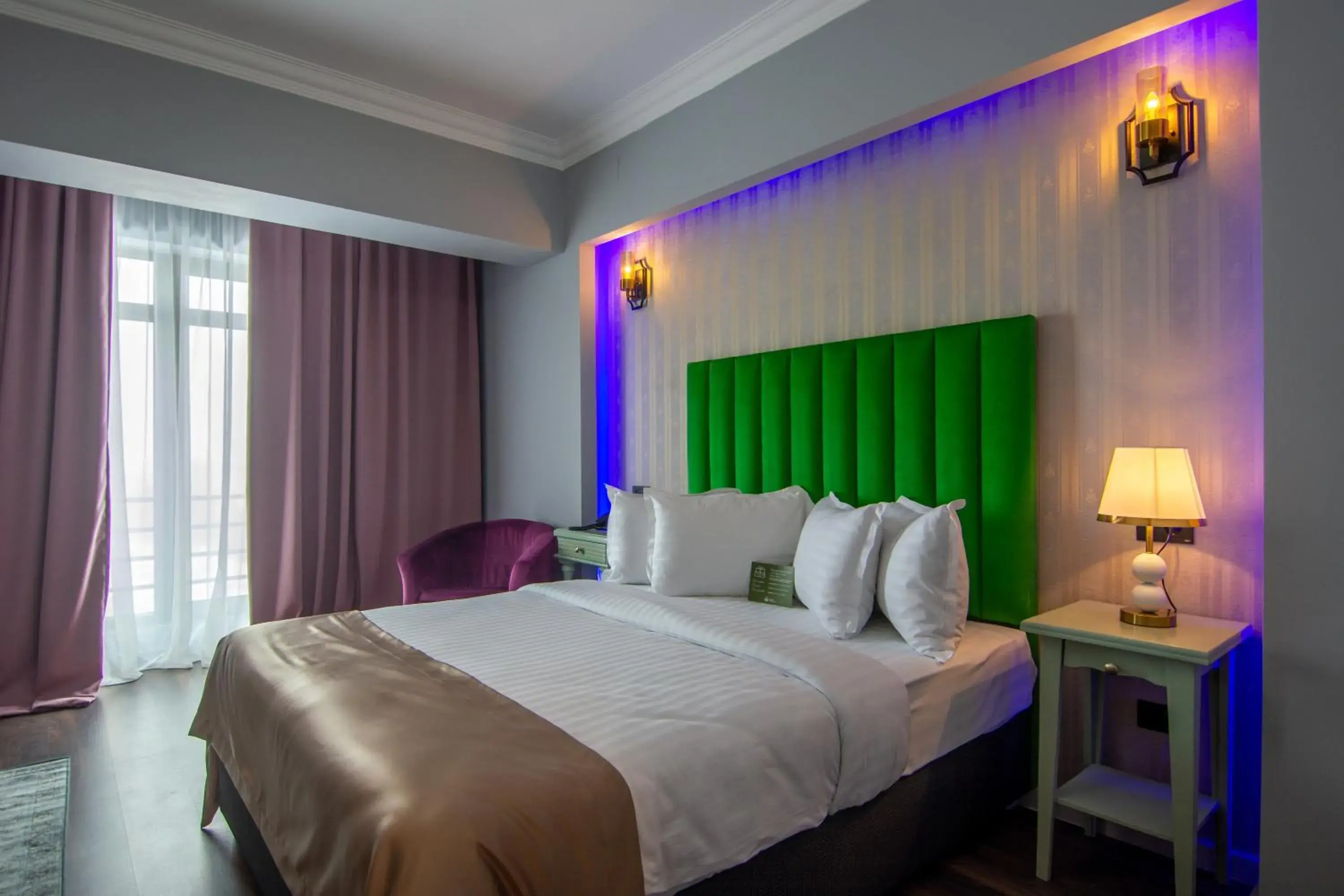 Bedroom, Bed in Phoenicia Express Hotel Bedroom, Bed in Phoenicia Express Hotel