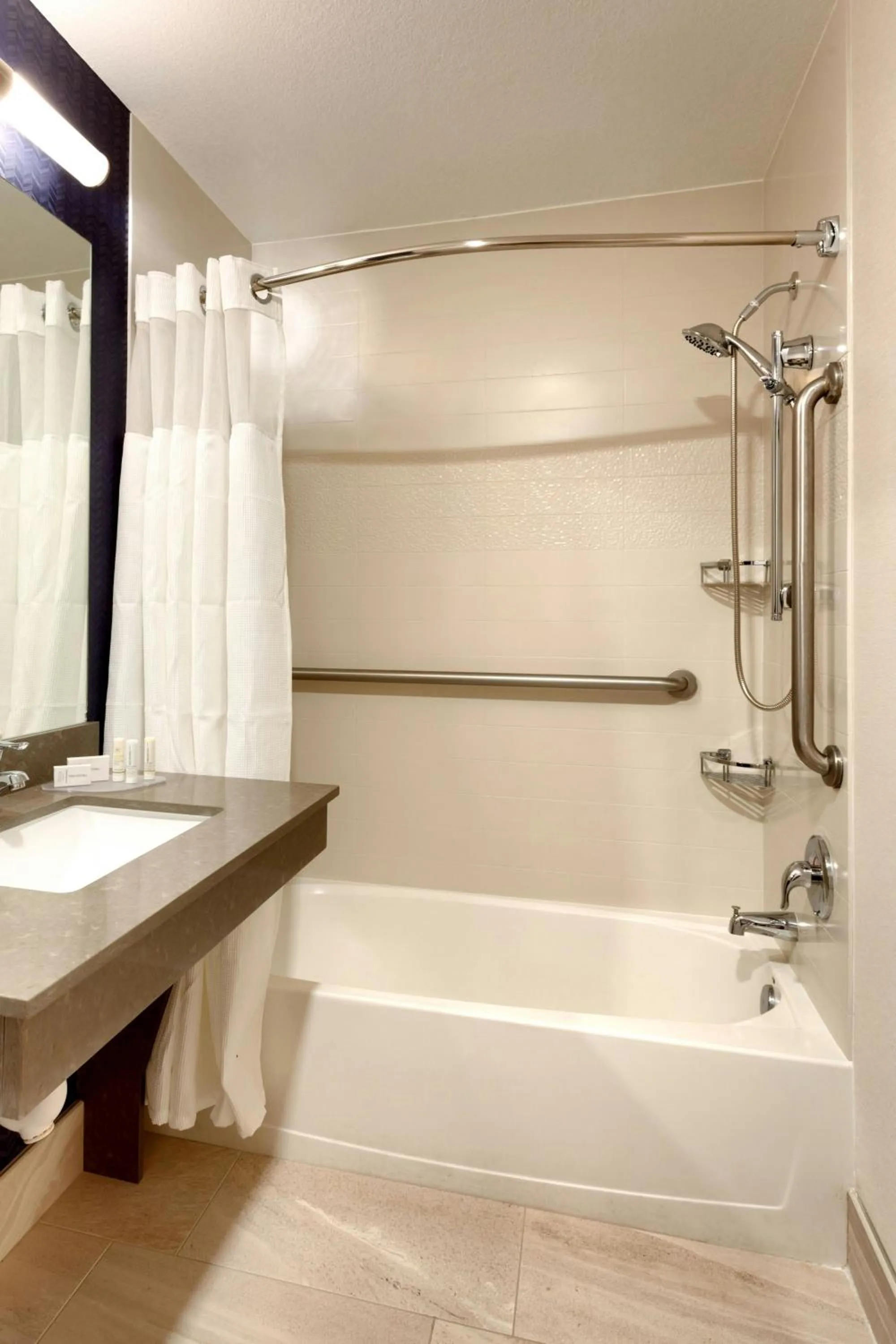 Bathroom in Fairfield Inn and Suites Sierra Vista