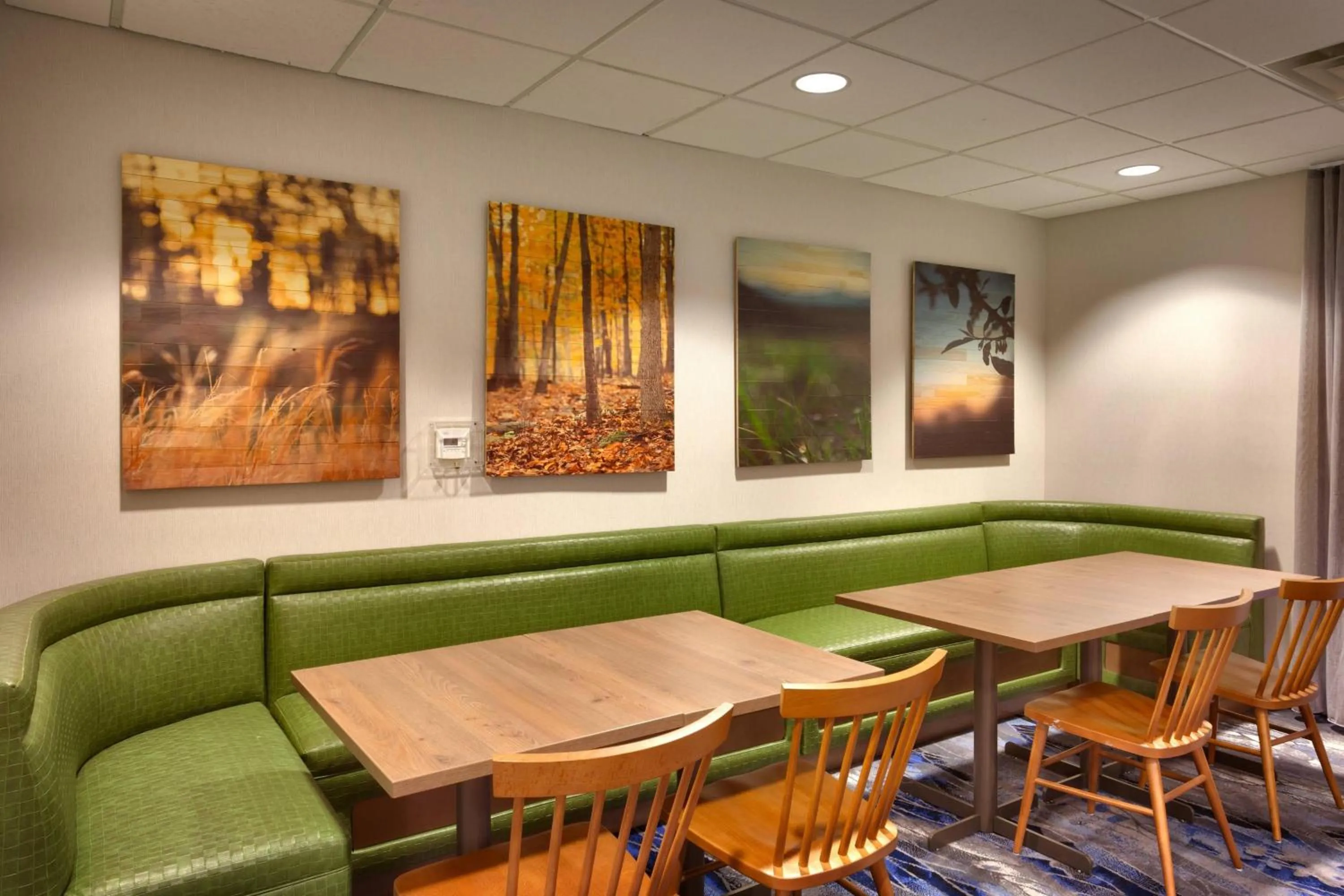 Breakfast in Fairfield Inn and Suites Sierra Vista