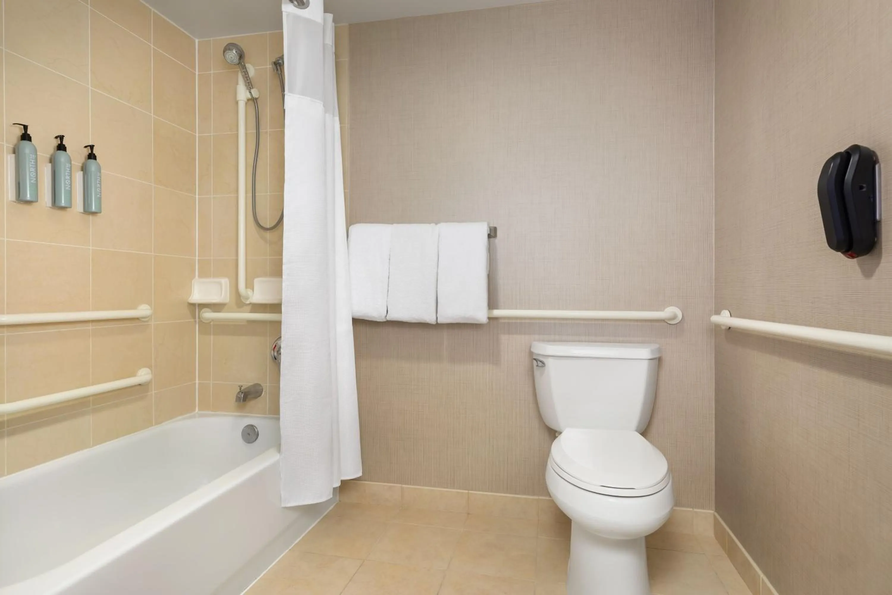 Bathroom in Residence Inn by Marriott Madison West/Middleton