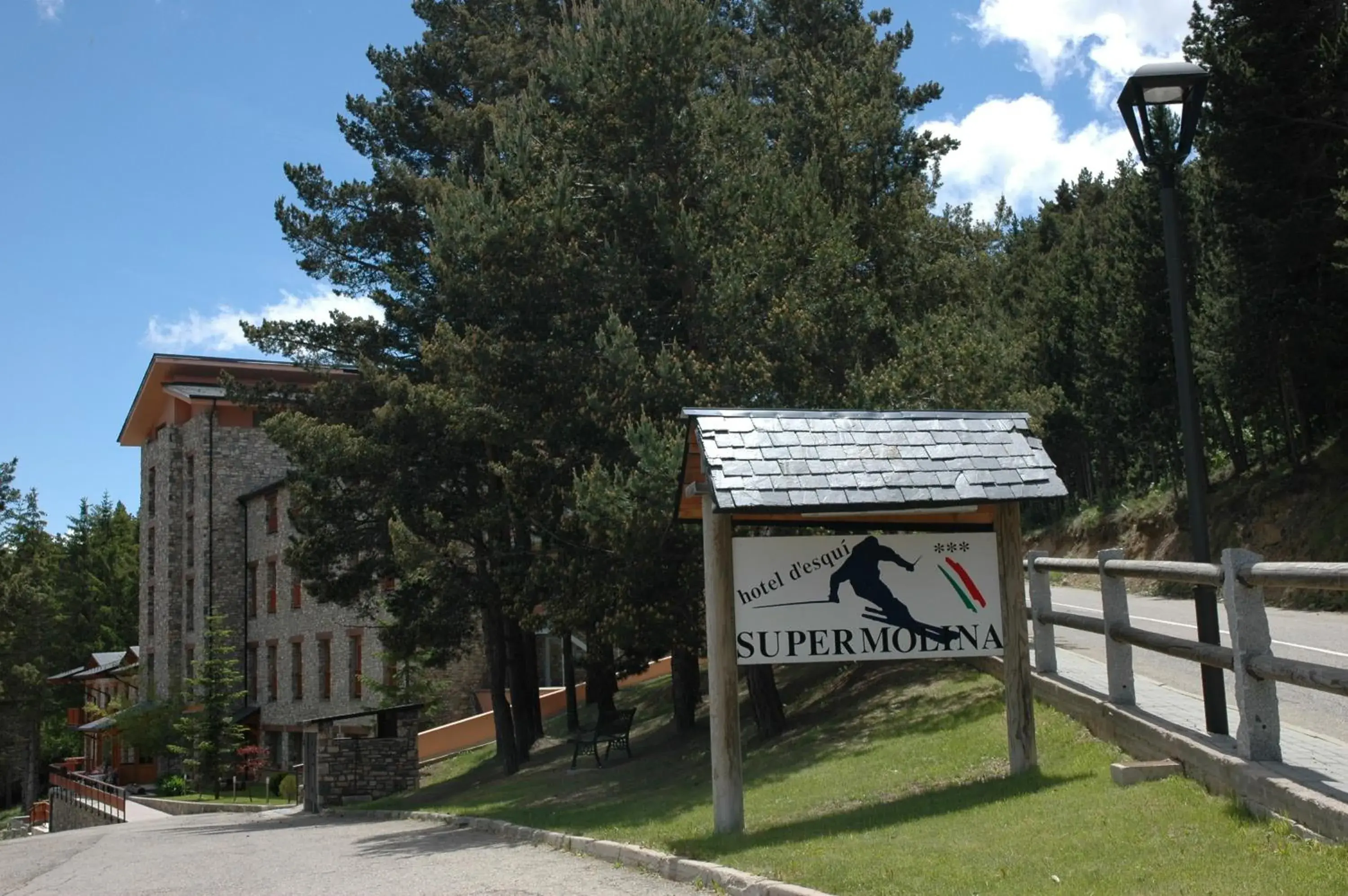 Facade/entrance in Hotel Supermolina Facade/entrance in Hotel Supermolina