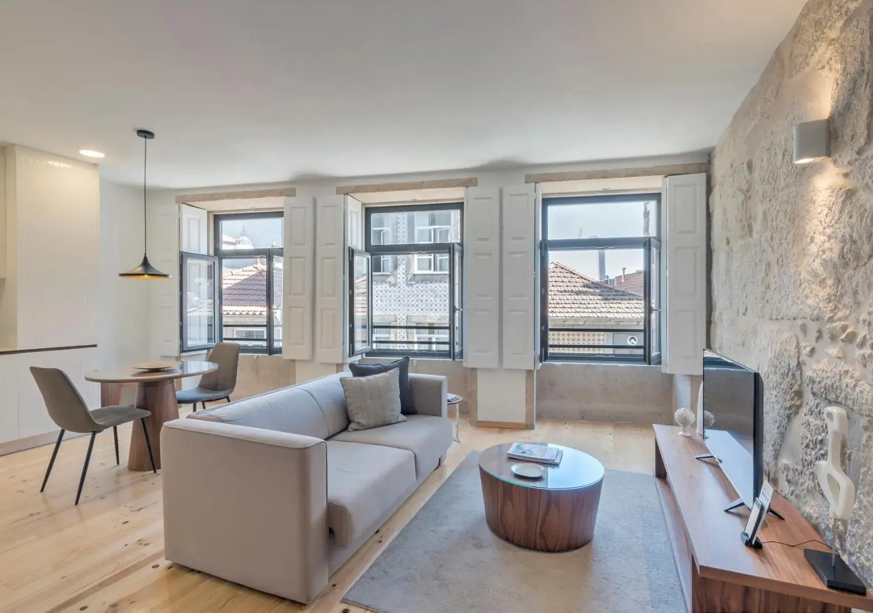 Superior Apartment with City View in Oporto Street Sá de Noronha Superior Apartment with City View in Oporto Street Sá de Noronha