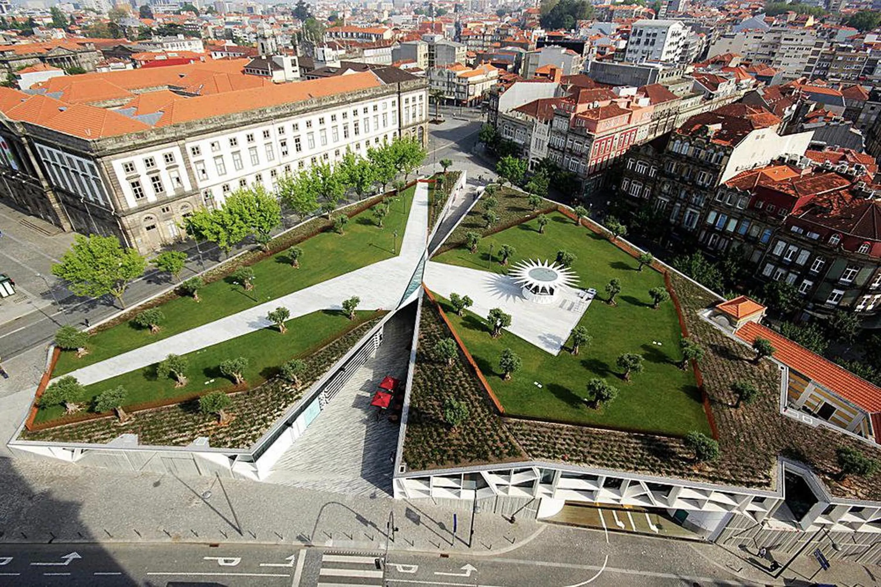 Neighbourhood in Oporto Street Sá de Noronha