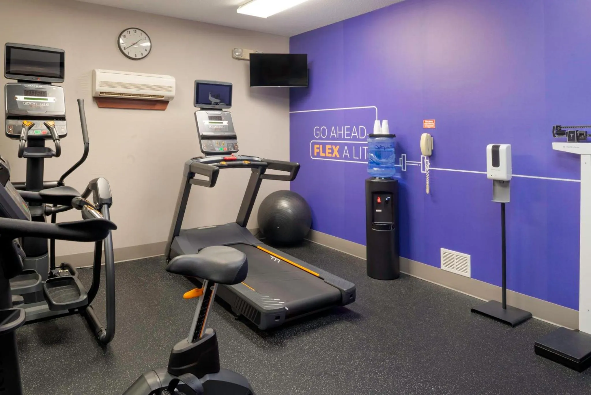 Fitness centre/facilities in Holiday Inn Express Hotel & Suites Fort Atkinson by IHG