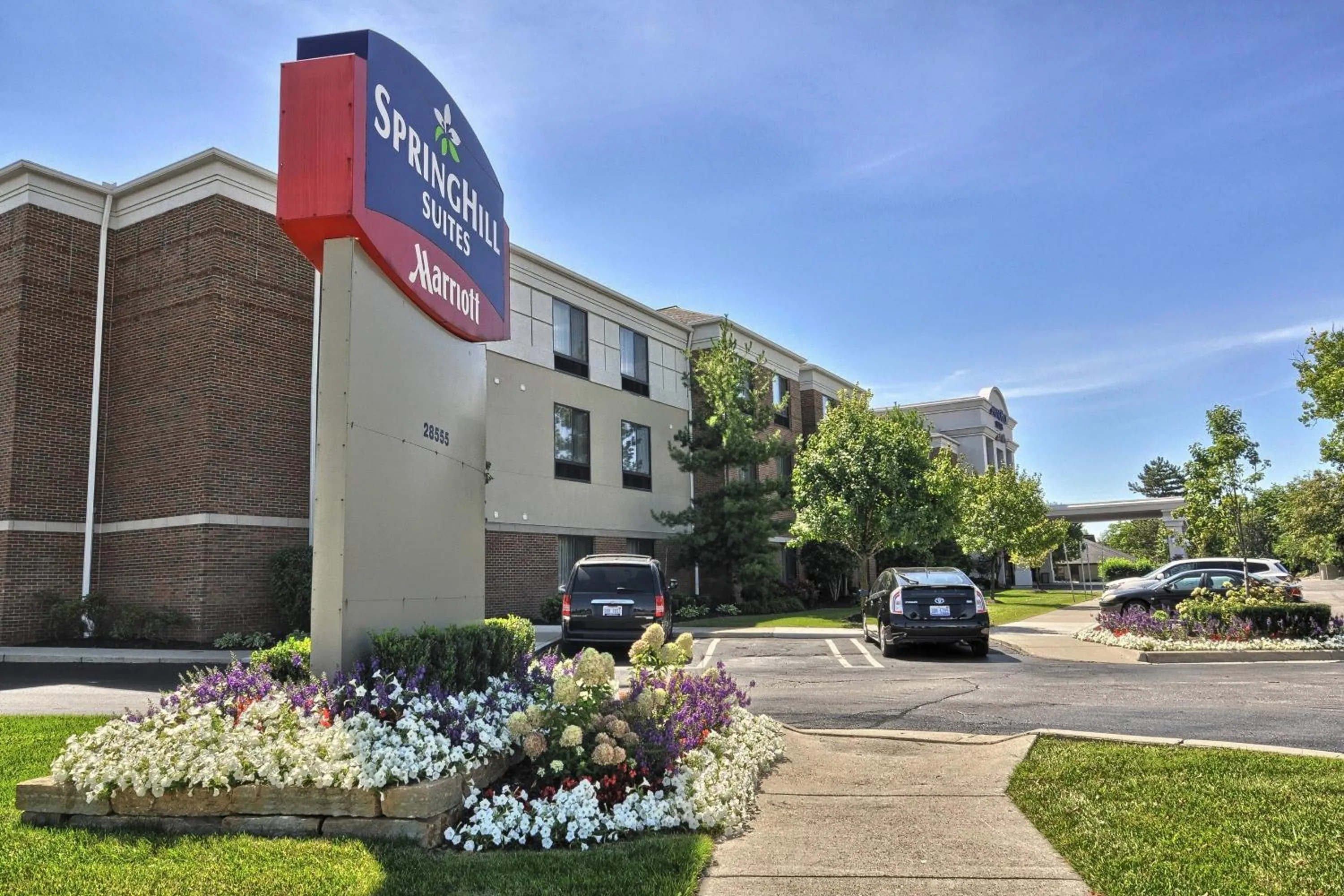 Property building in SpringHill Suites Detroit Southfield