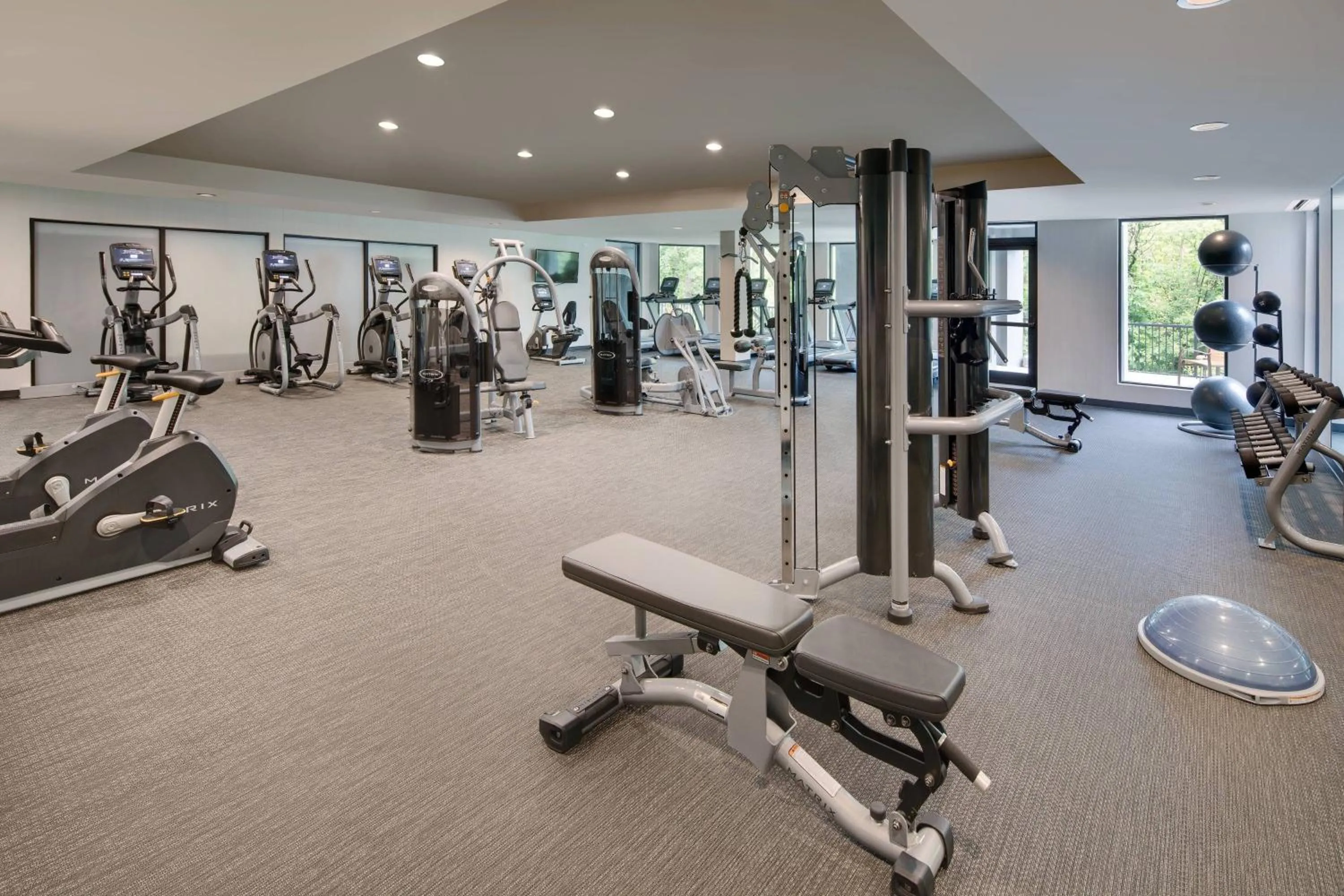 Fitness centre/facilities in Courtyard Grand Rapids Airport