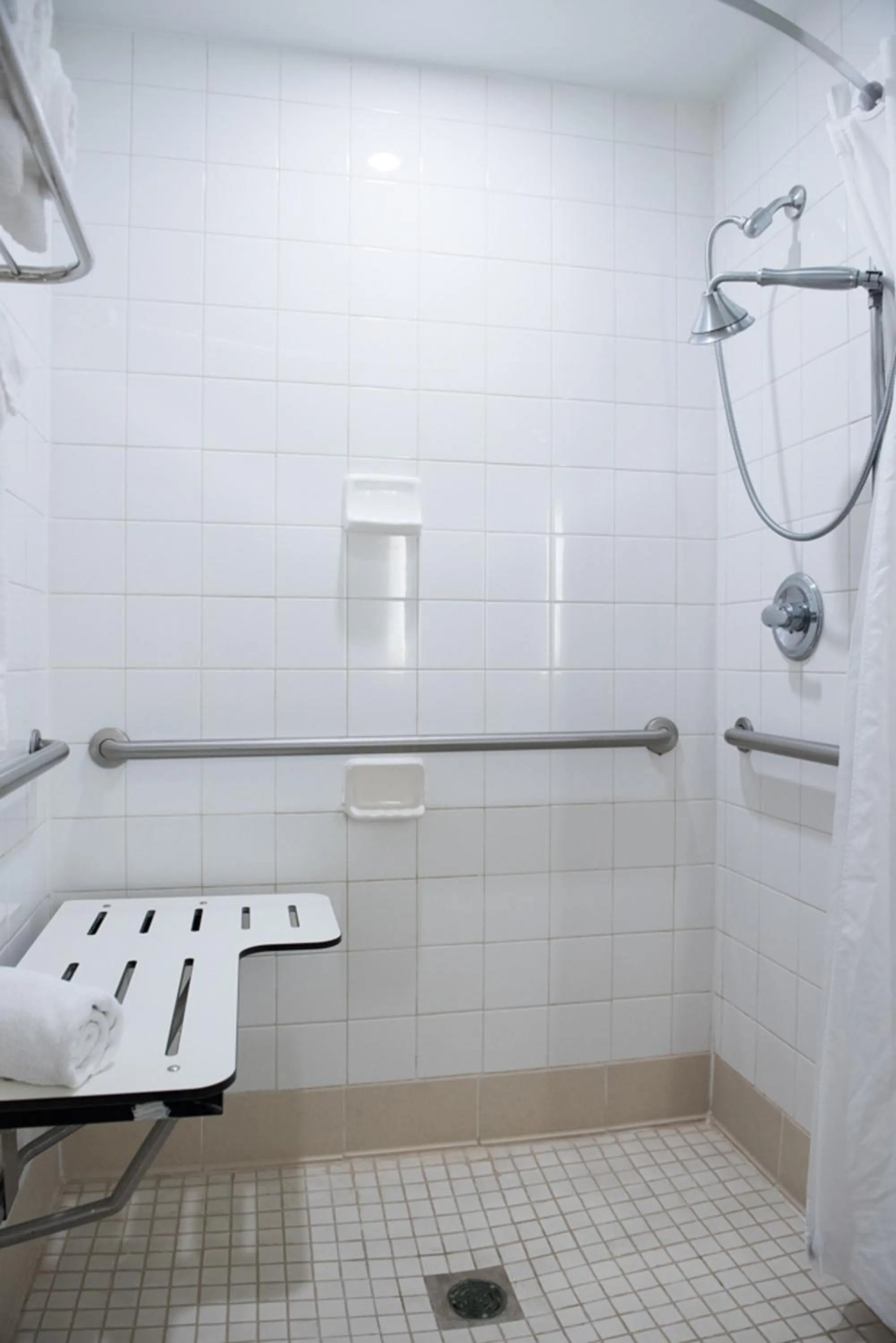 Photo of the whole room in Holiday Inn Express Pascagoula-Moss Point by IHG