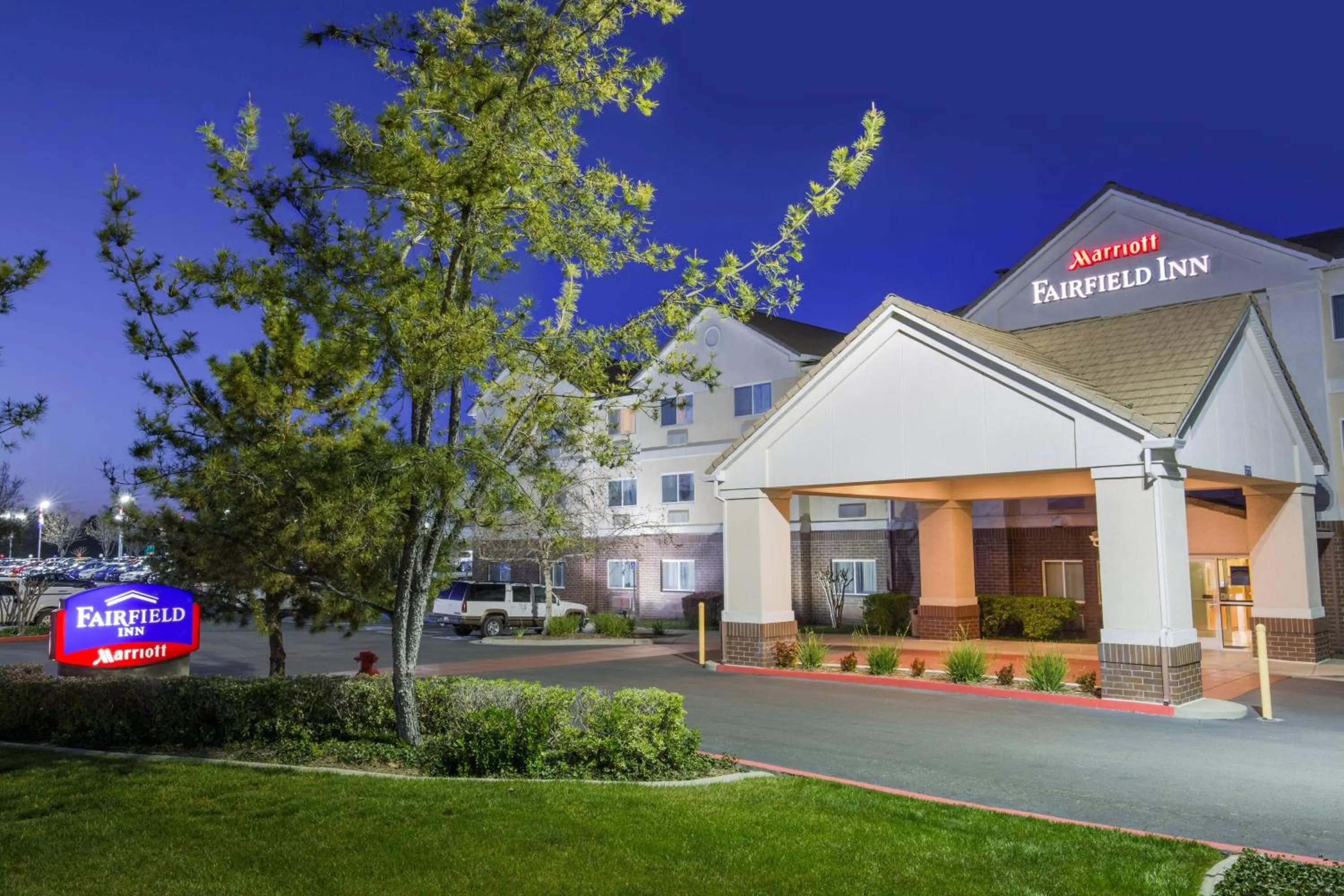 Property building in Fairfield Inn Vacaville