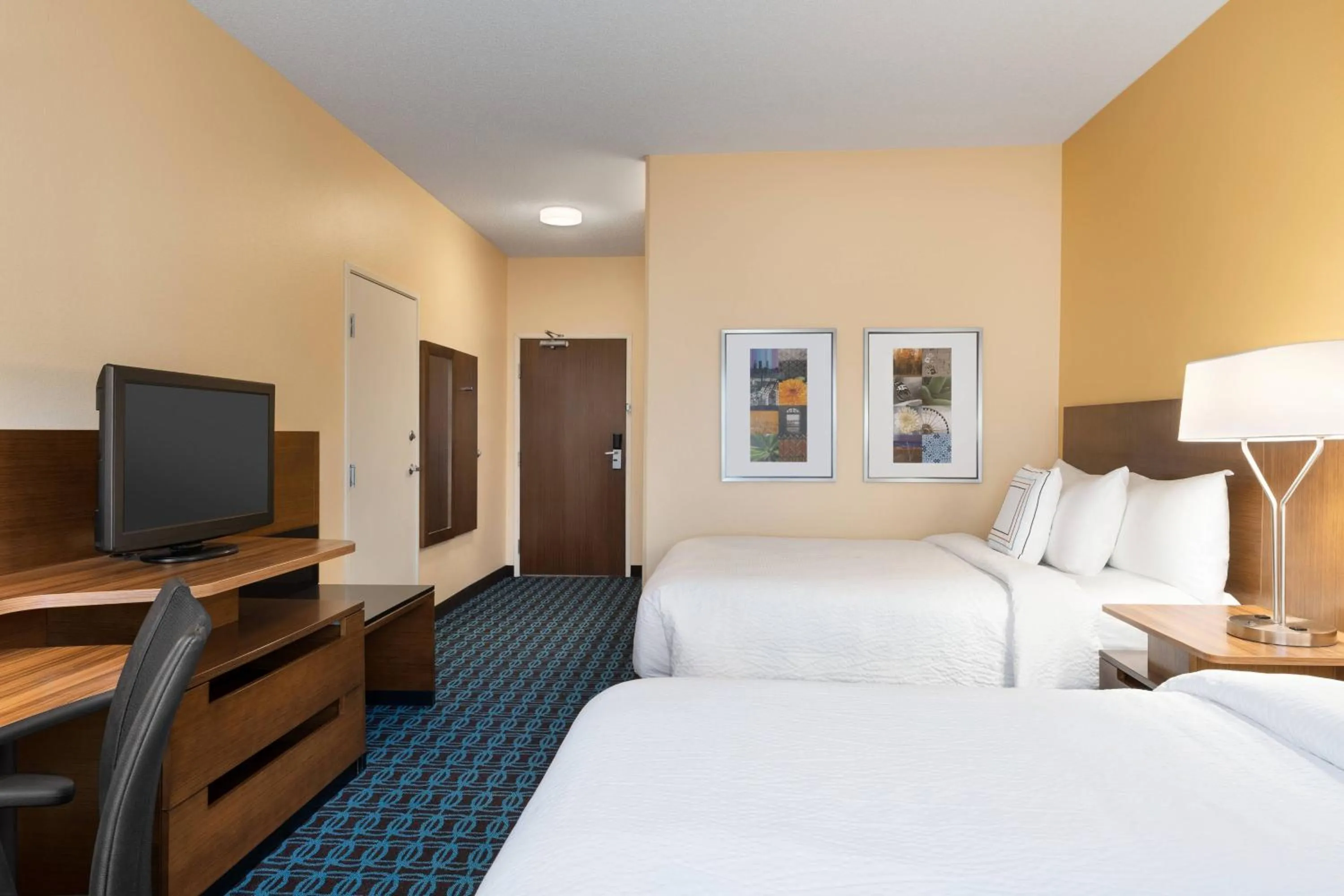 Photo of the whole room, Bed in Fairfield Inn by Marriott Deptford