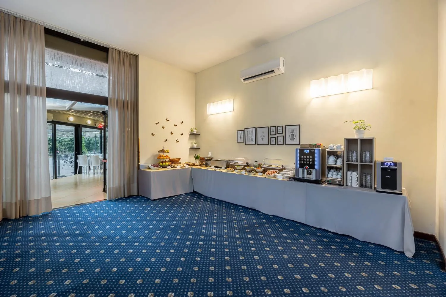 Breakfast in iH Hotels Milano Eur - Trezzano sul Naviglio