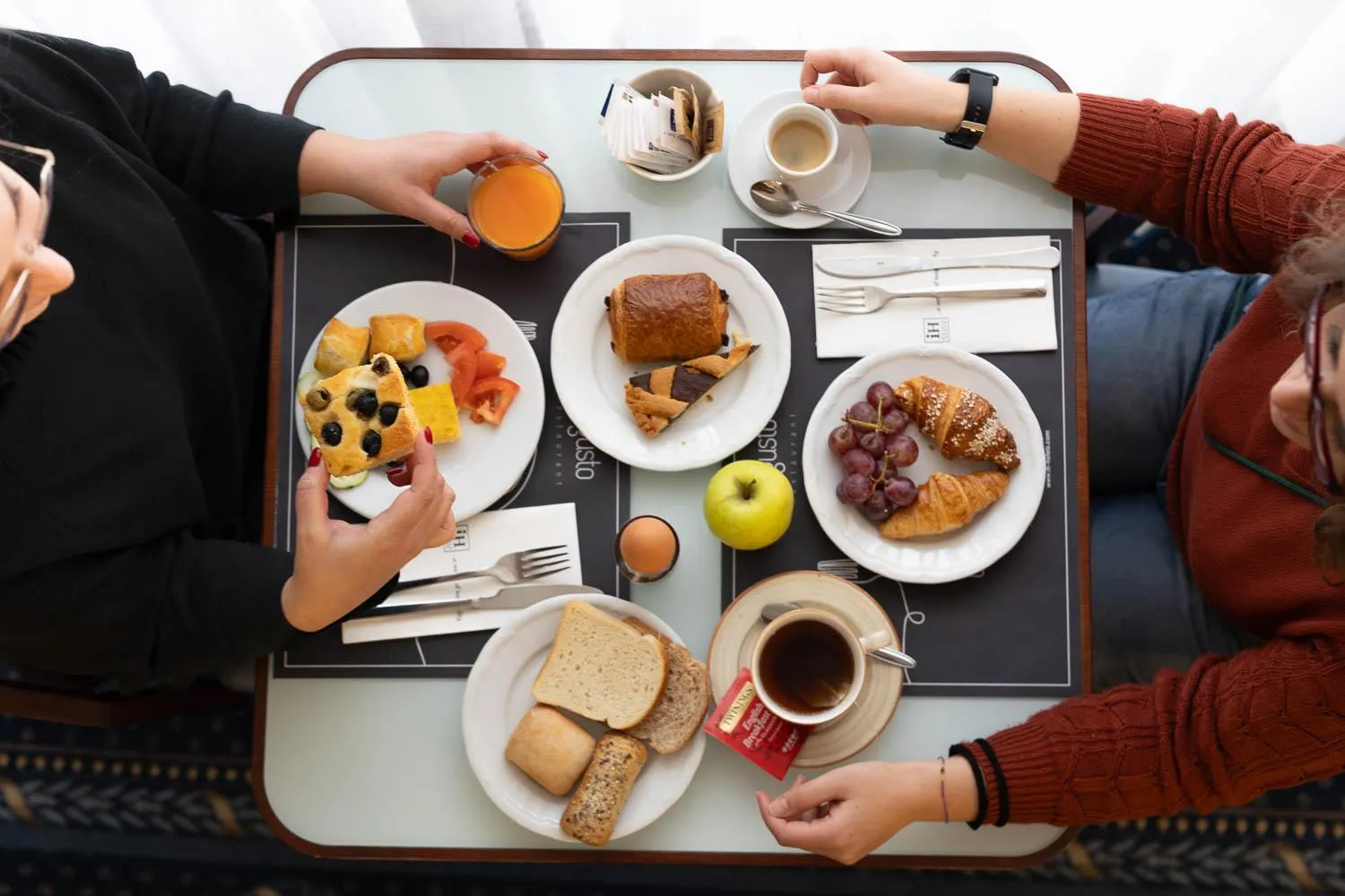 Breakfast in iH Hotels Milano Eur - Trezzano sul Naviglio
