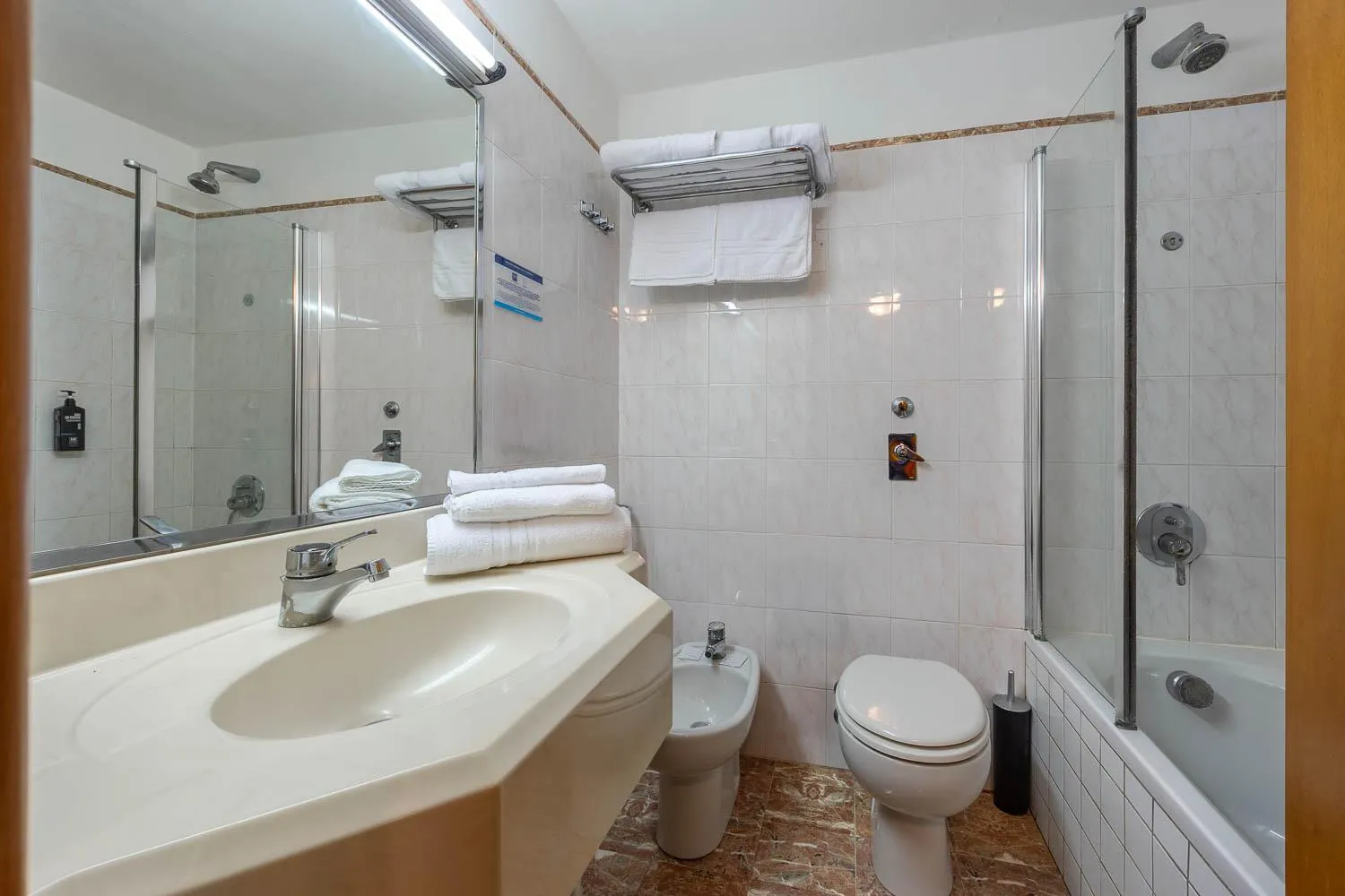 Shower in iH Hotels Milano Eur - Trezzano sul Naviglio