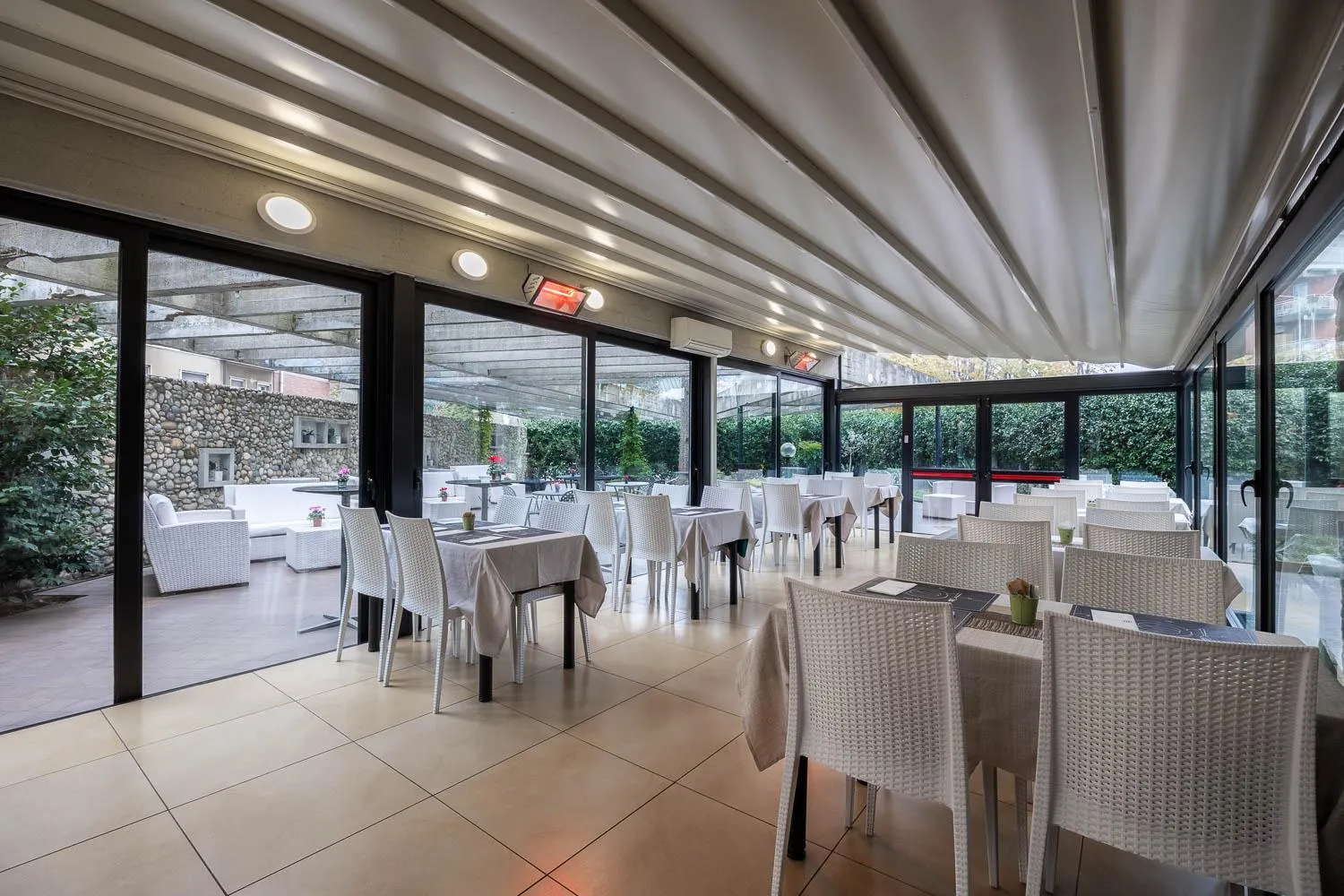 Breakfast in iH Hotels Milano Eur - Trezzano sul Naviglio