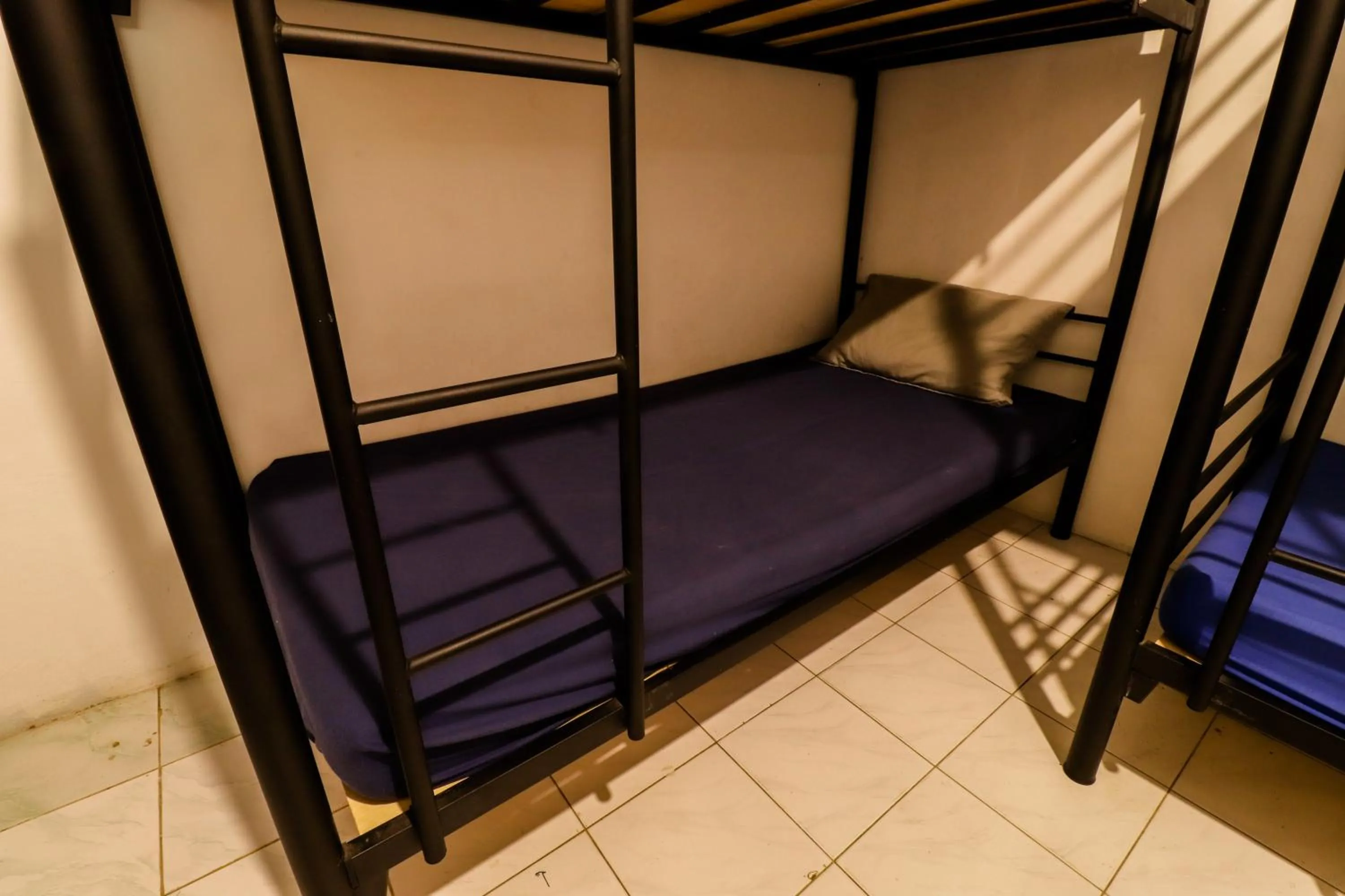 bunk bed, Bed in Arjuna 31