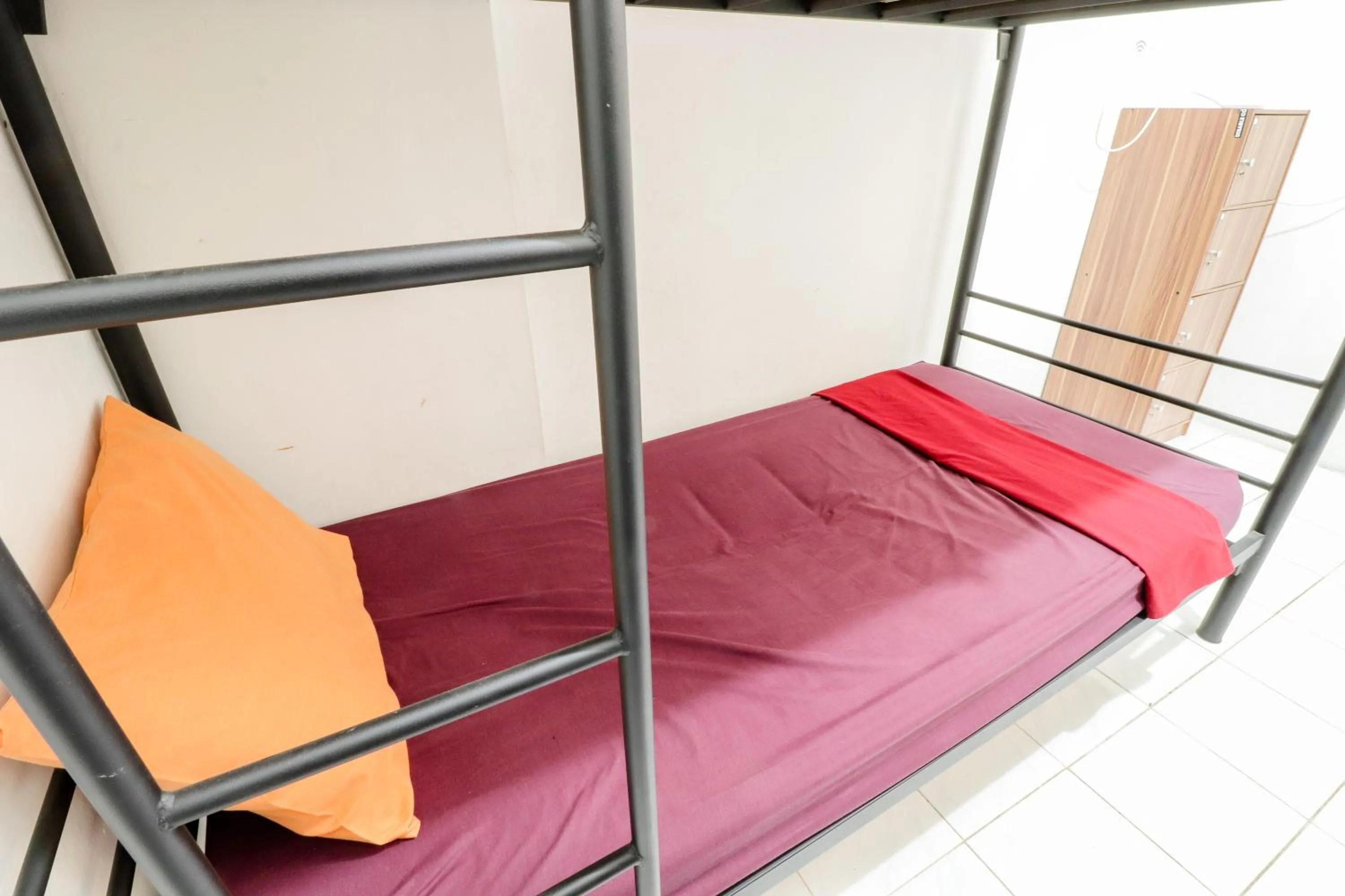 bunk bed, Bed in Arjuna 31