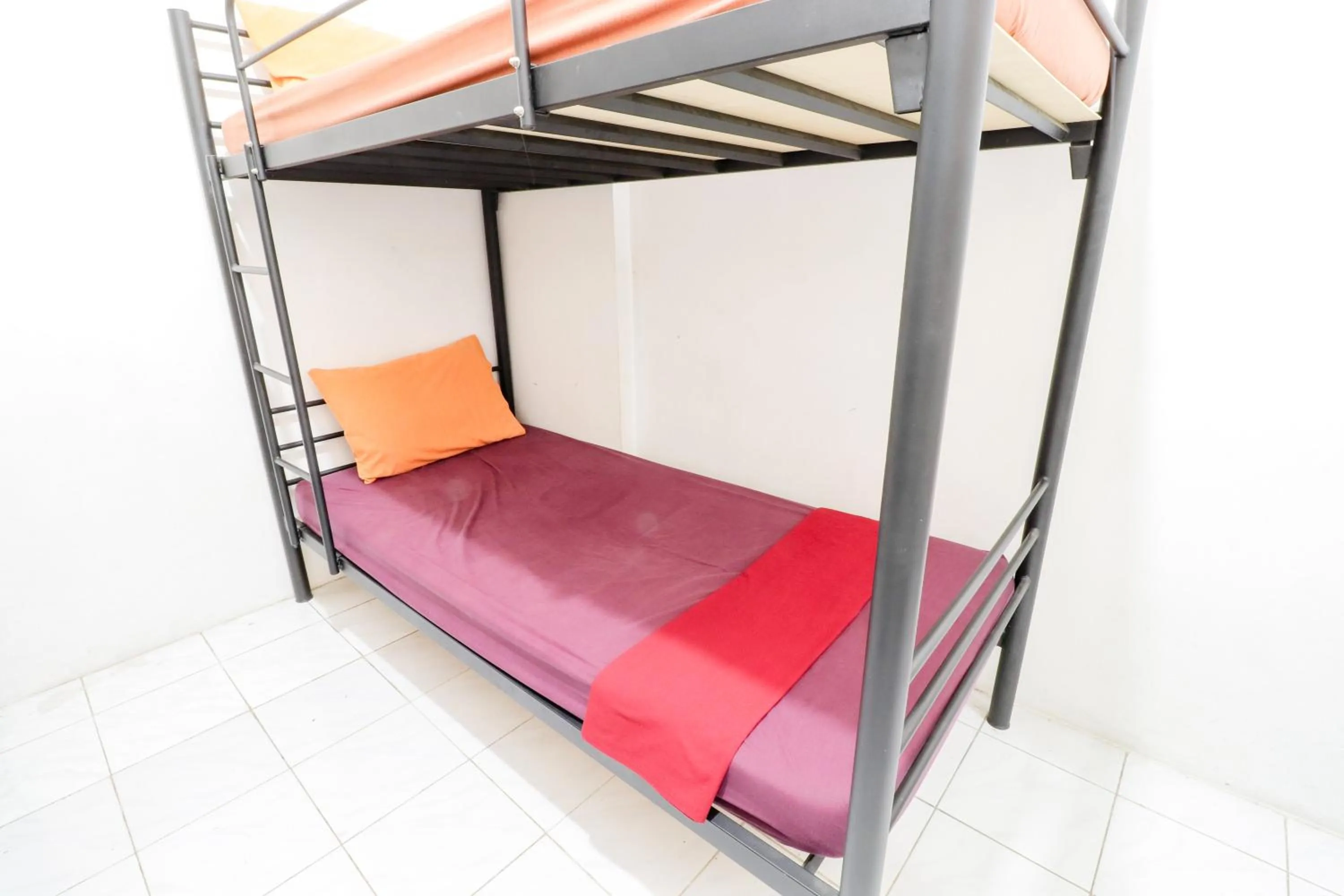 bunk bed, Bed in Arjuna 31
