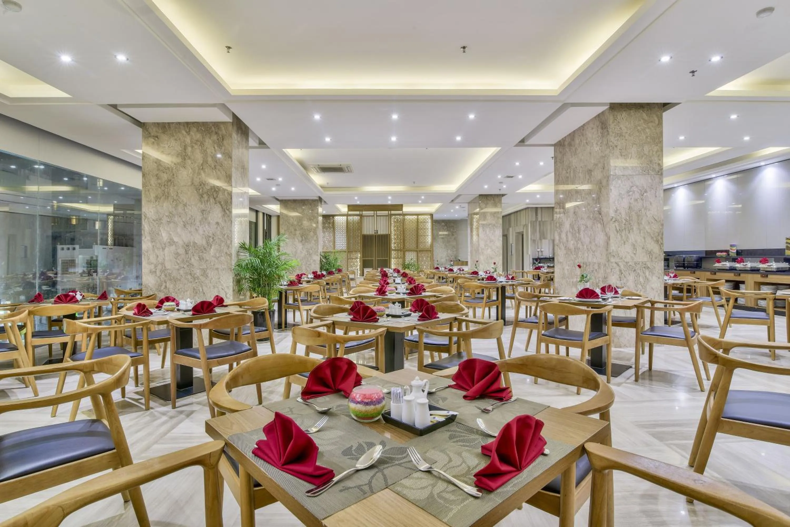 Restaurant/places to eat in Poseidon Nha Trang Hotel