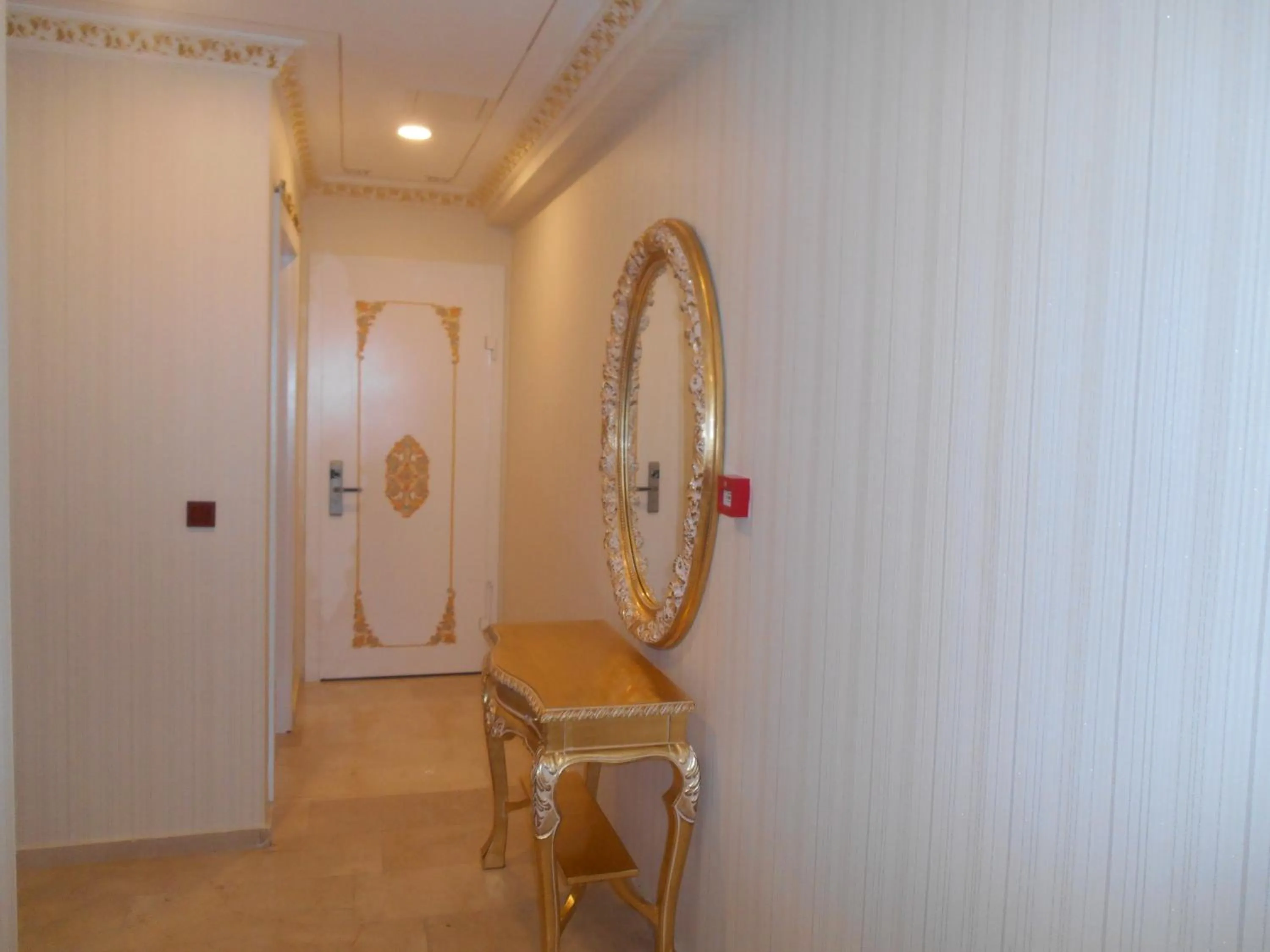 On site in Hotel 1453