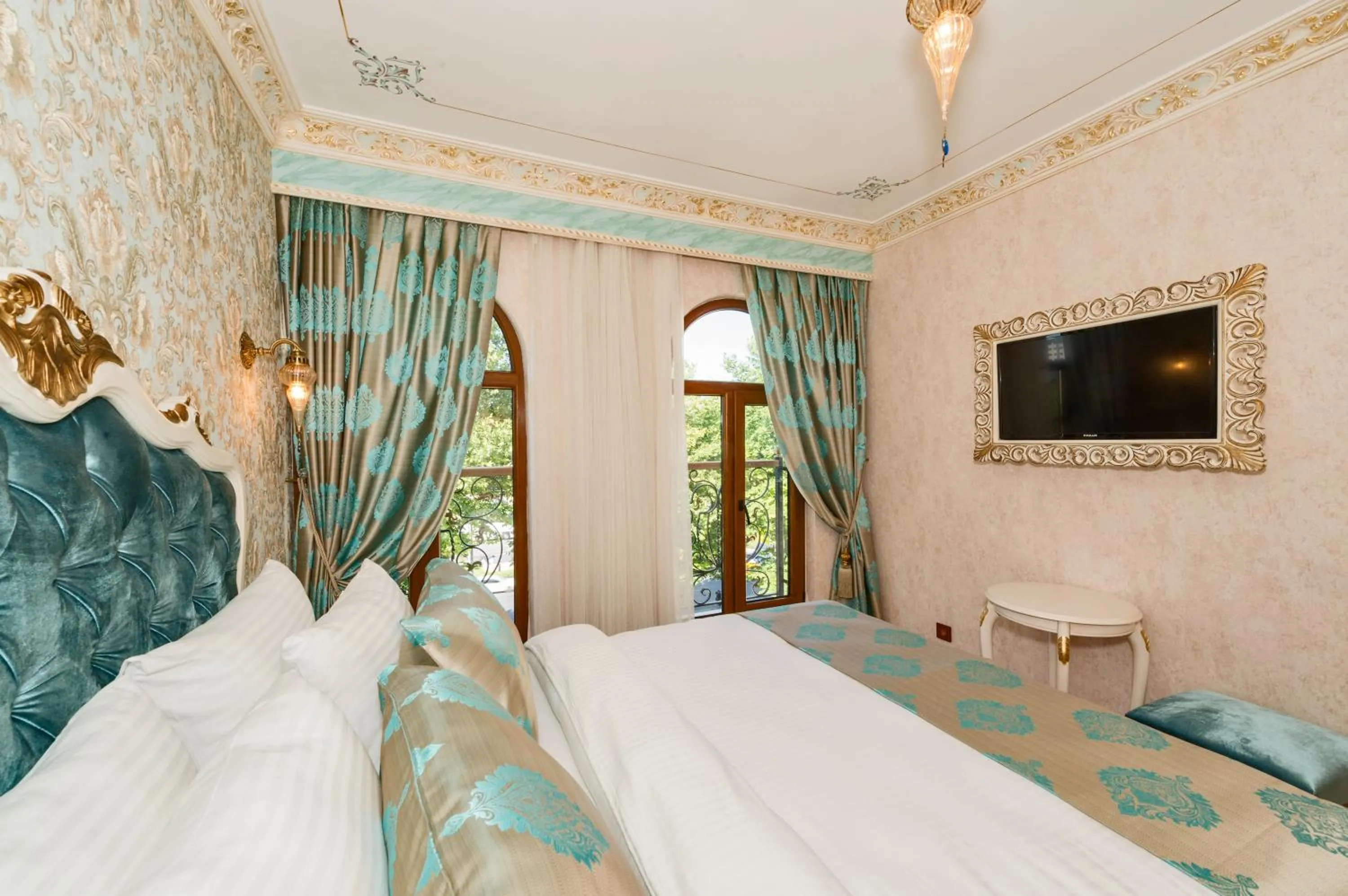 Photo of the whole room, Bed in Hotel 1453