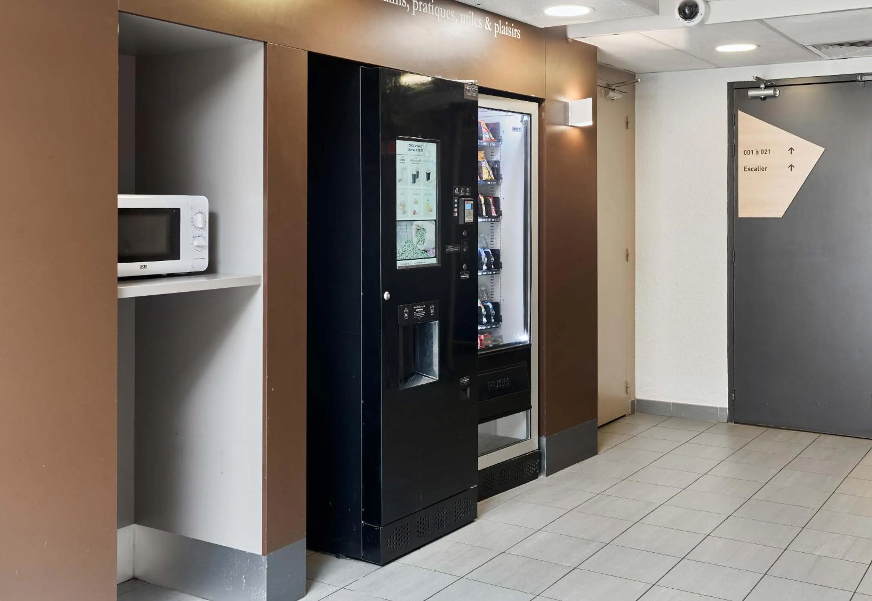 vending machine in B&B HOTEL Noisy-le-Grand