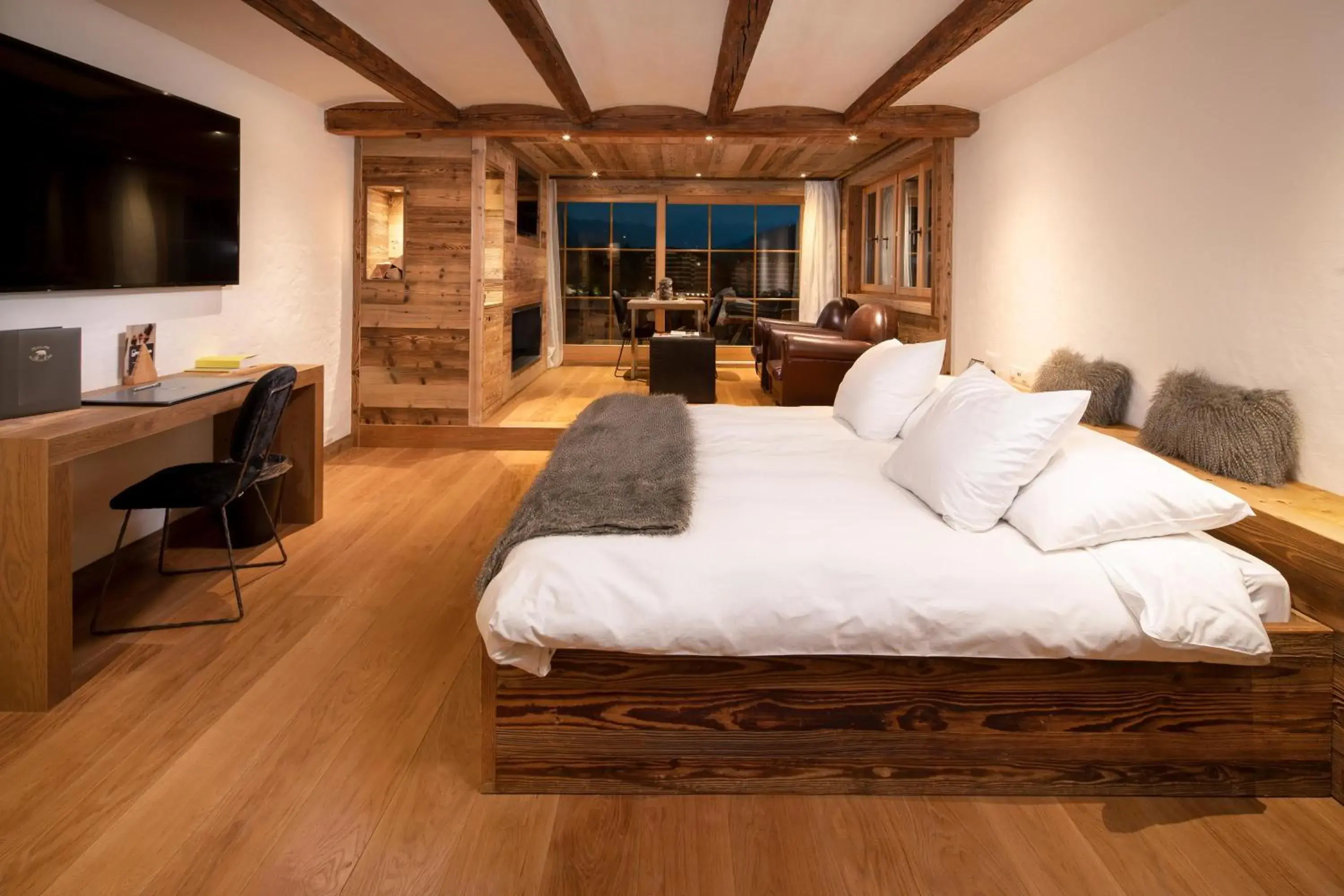 Junior Suite in Hostellerie du Pas de l'Ours "Relais et Châteaux" Junior Suite in Hostellerie du Pas de l'Ours "Relais et Châteaux"