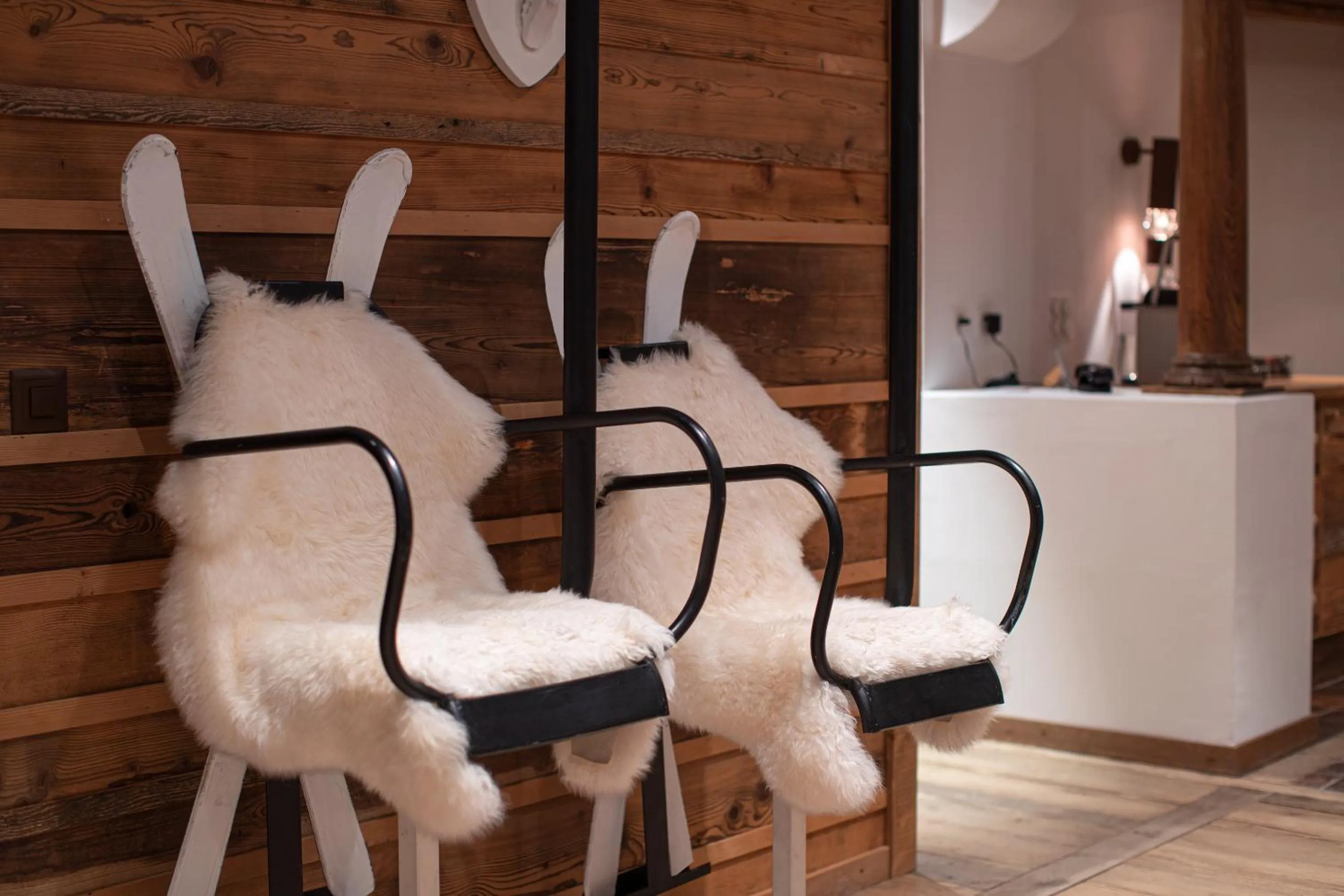 Living room in Hostellerie du Pas de l'Ours "Relais et Châteaux"