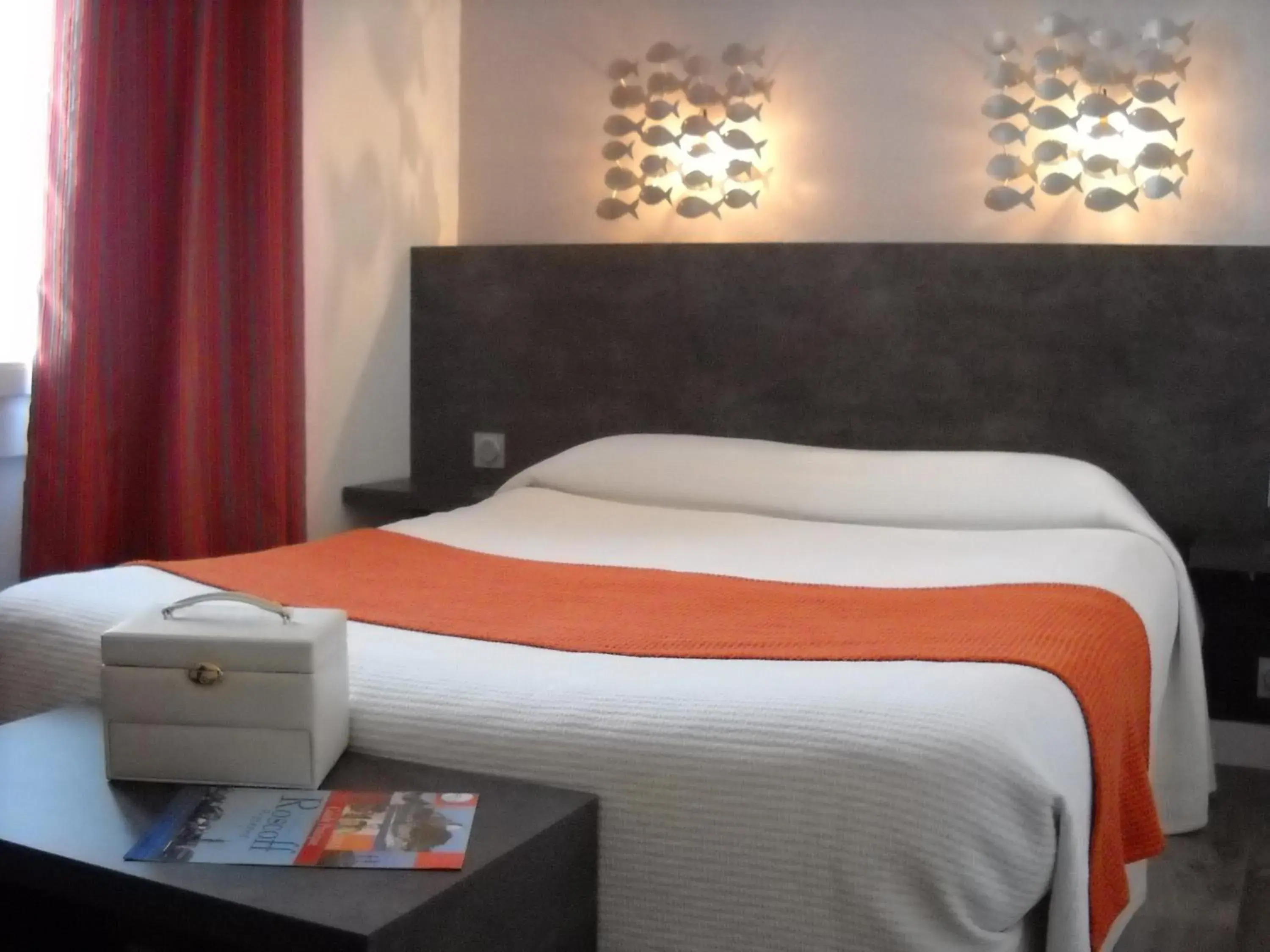 Superior Triple Room in Logis Hotel Bellevue Superior Triple Room in Logis Hotel Bellevue